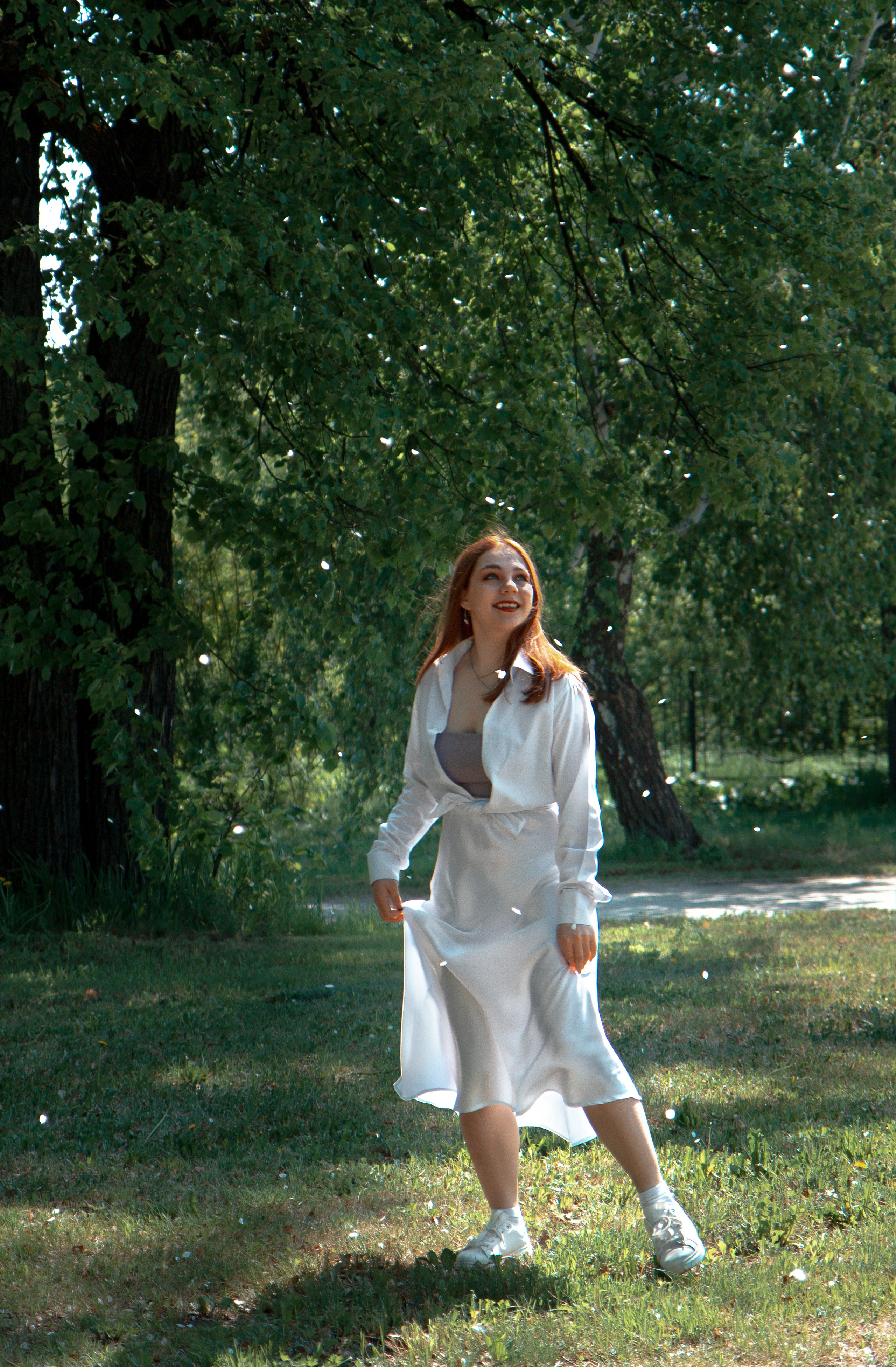 Яблони в саду. Арт-фотограф Крис Л. в Тобольске: портрет, семейные, свадьбы