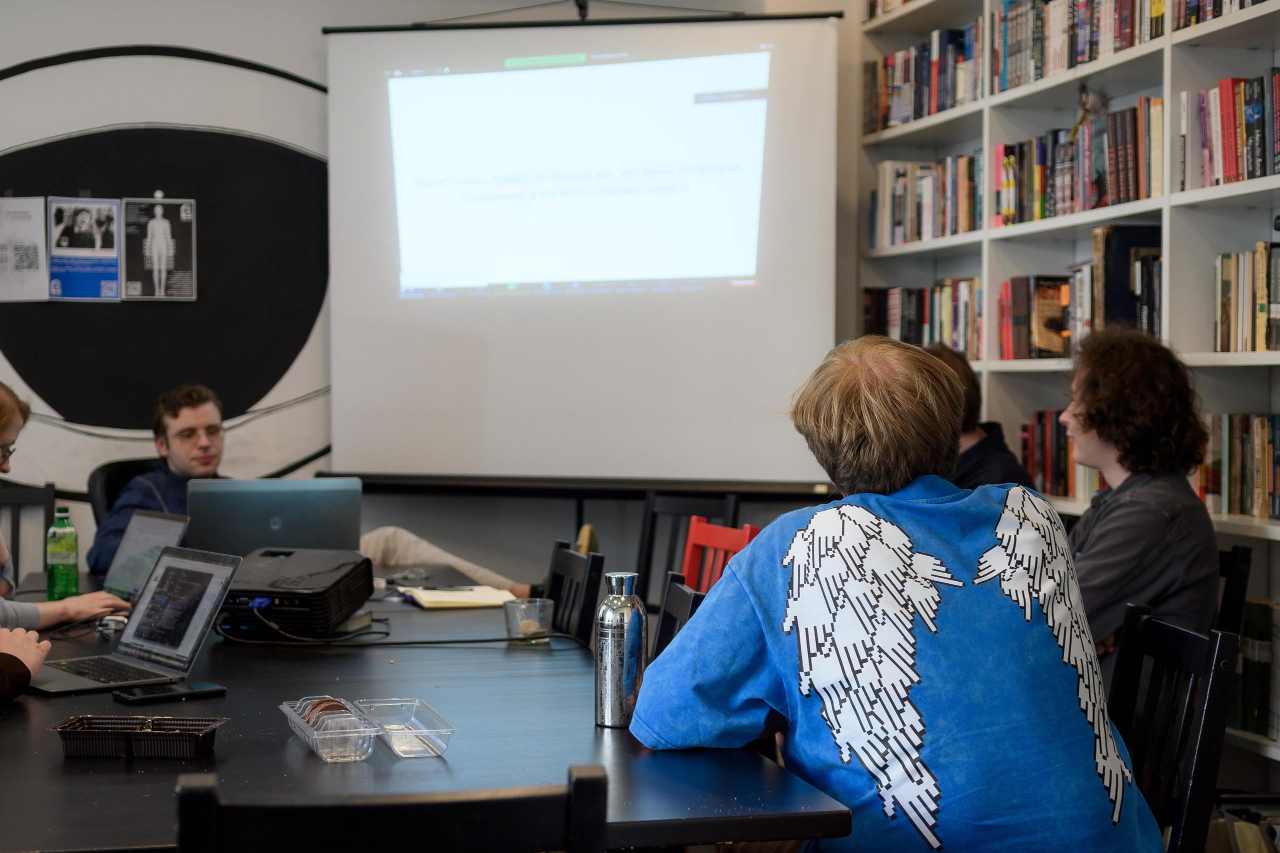 Научный круглый стол. Ларичев Алексей — индивидуальный и репортажный фотограф Москва