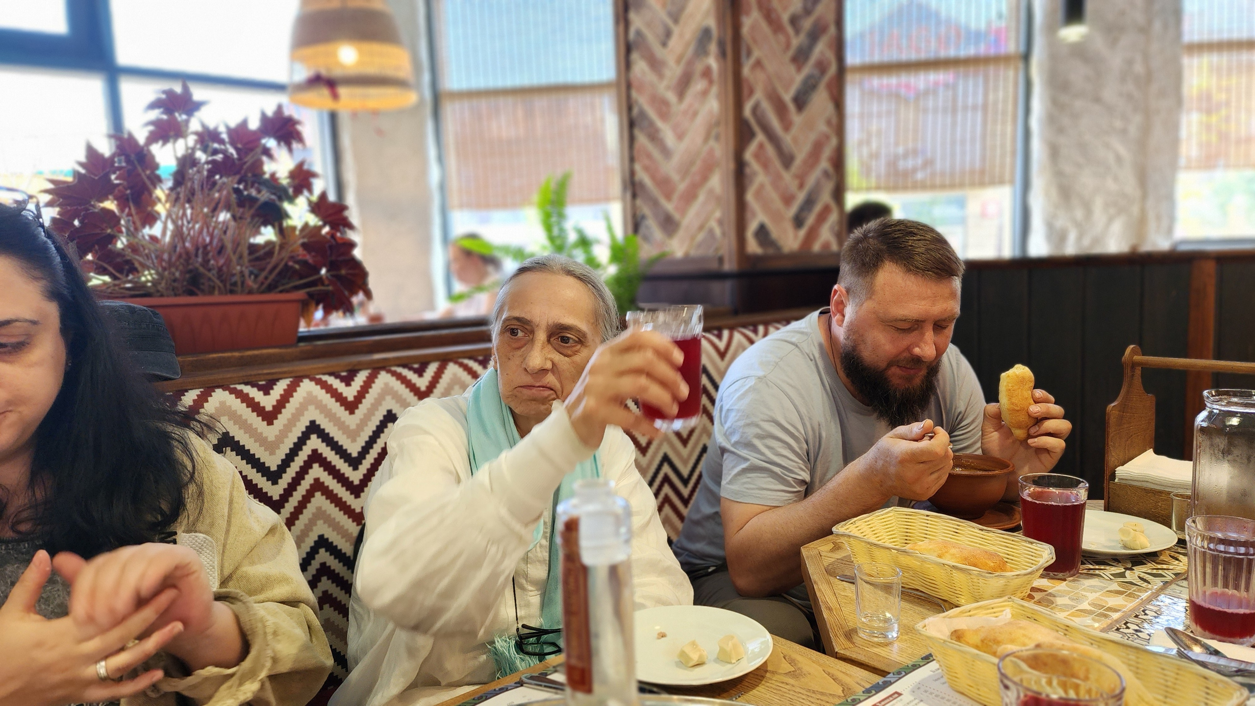 2025-04-24 Анапа: Кавказская кухня. Собор Отрасли