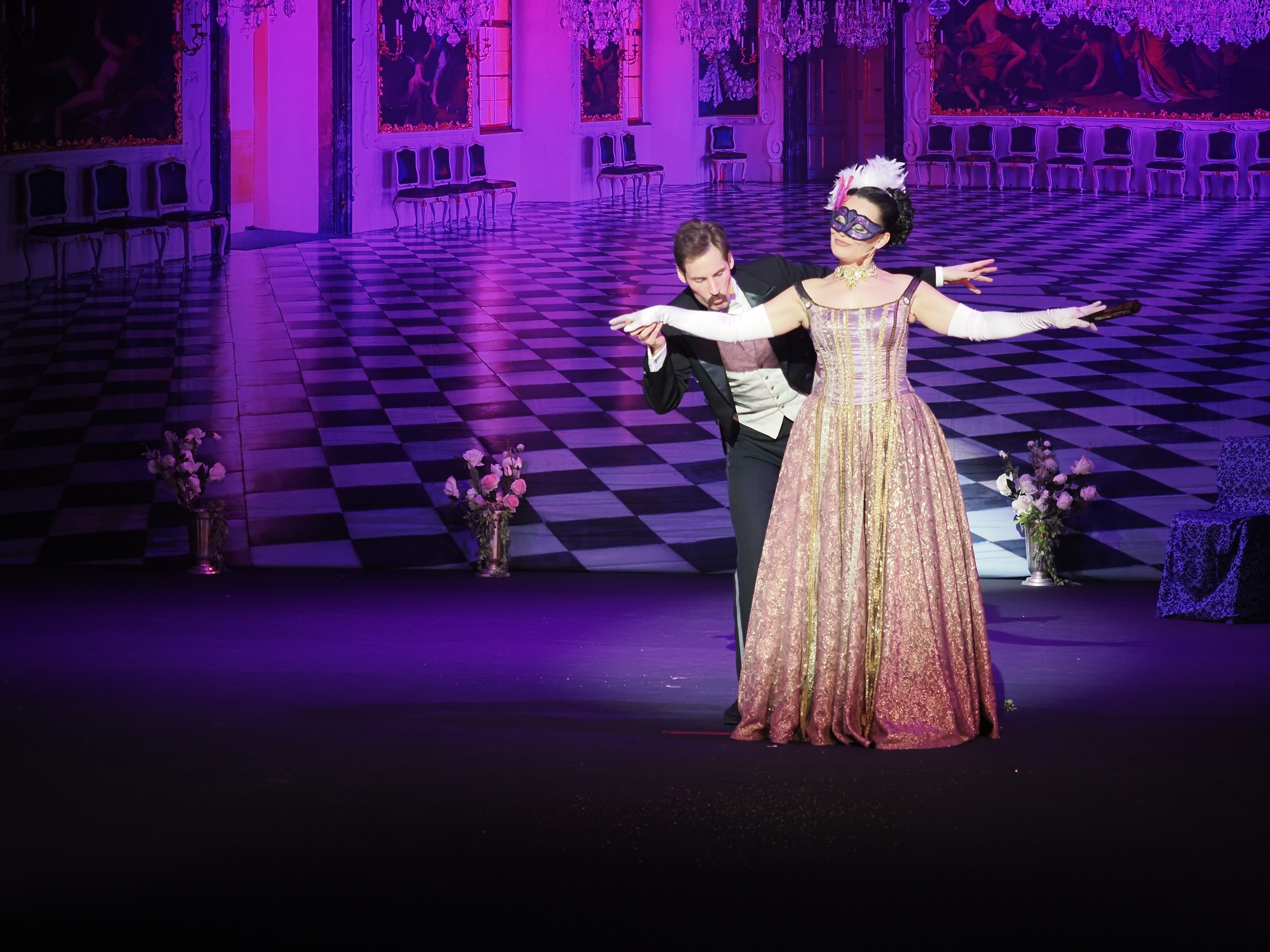 «БУФФ-ПАРАДИЗ» Летучая мышь (в Нск). Портретный и спортивный фотограф в Новосибирске и Твери Кононов Алексей