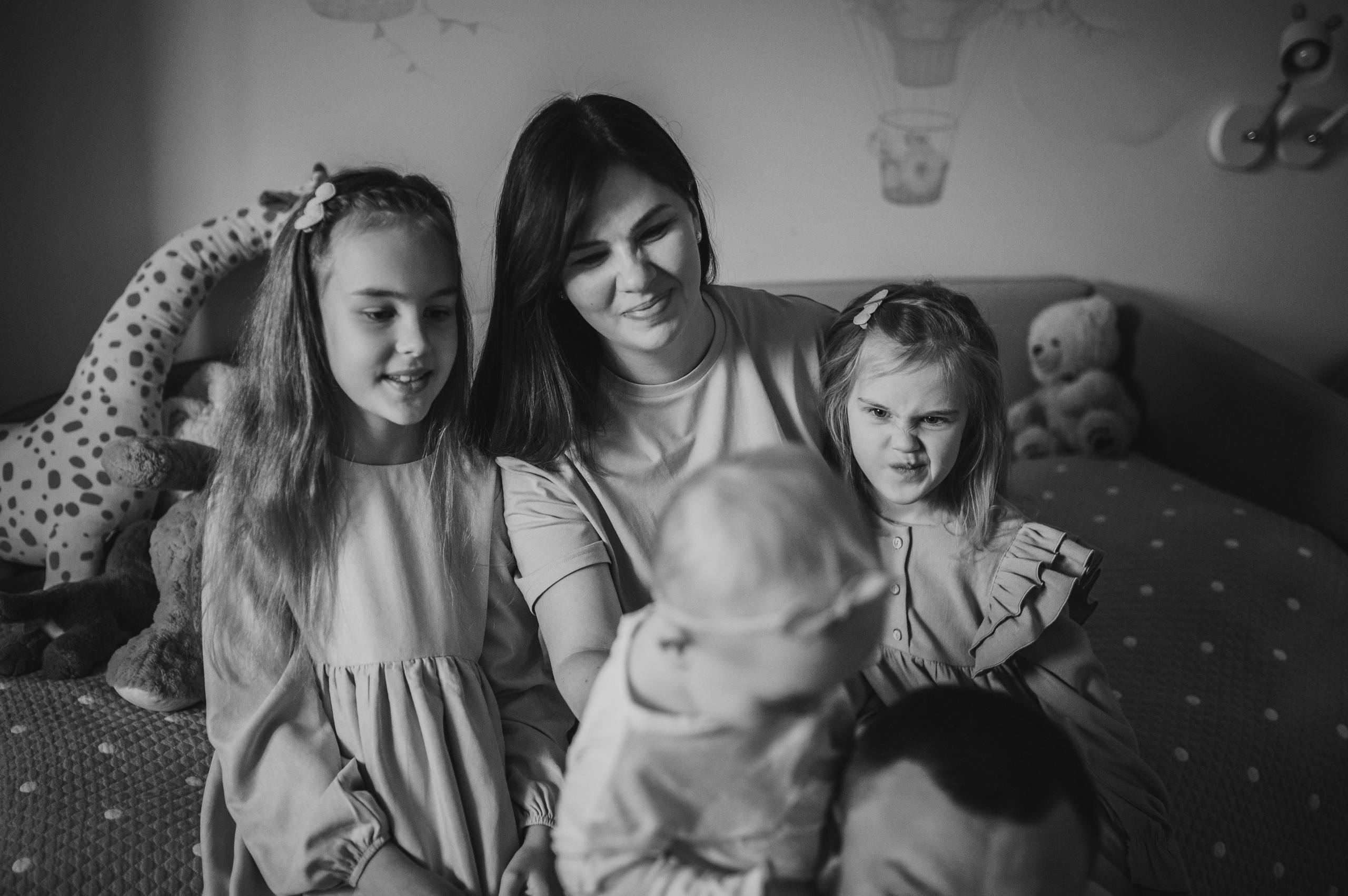 Годик младшей сестрёнке. Семейный фотограф в Домодедово и Москве Елена Пичугина