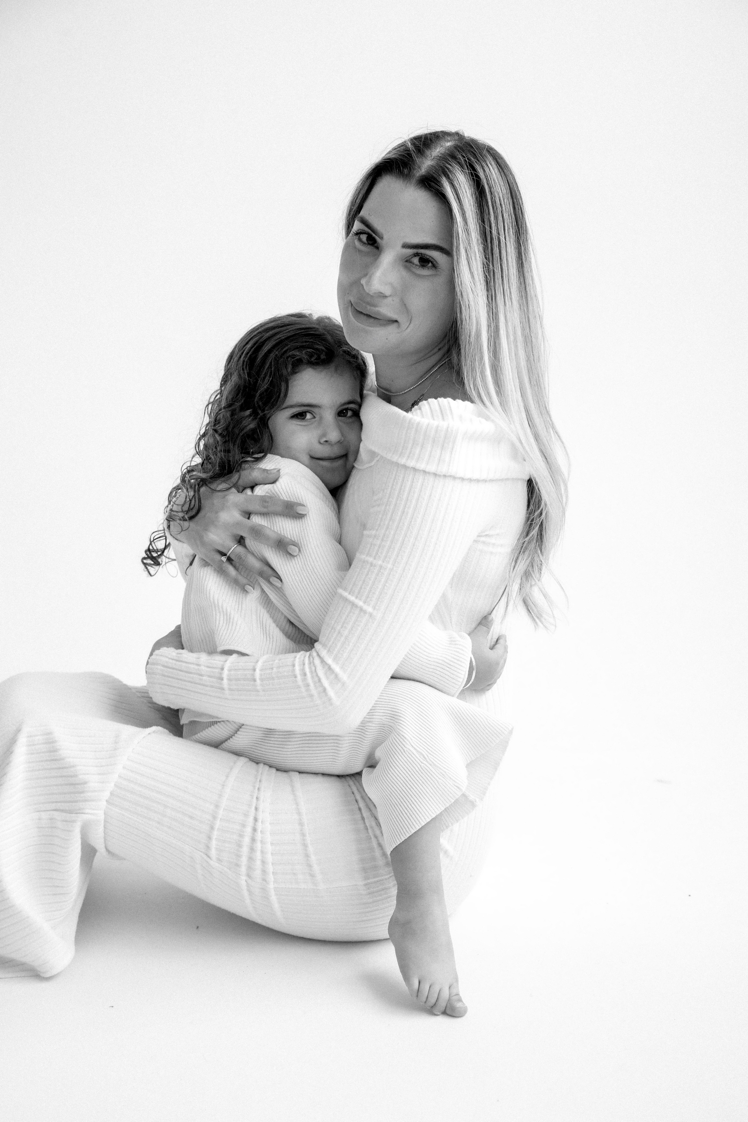 Family photoshoot in White Studio. Wedding and family photographer