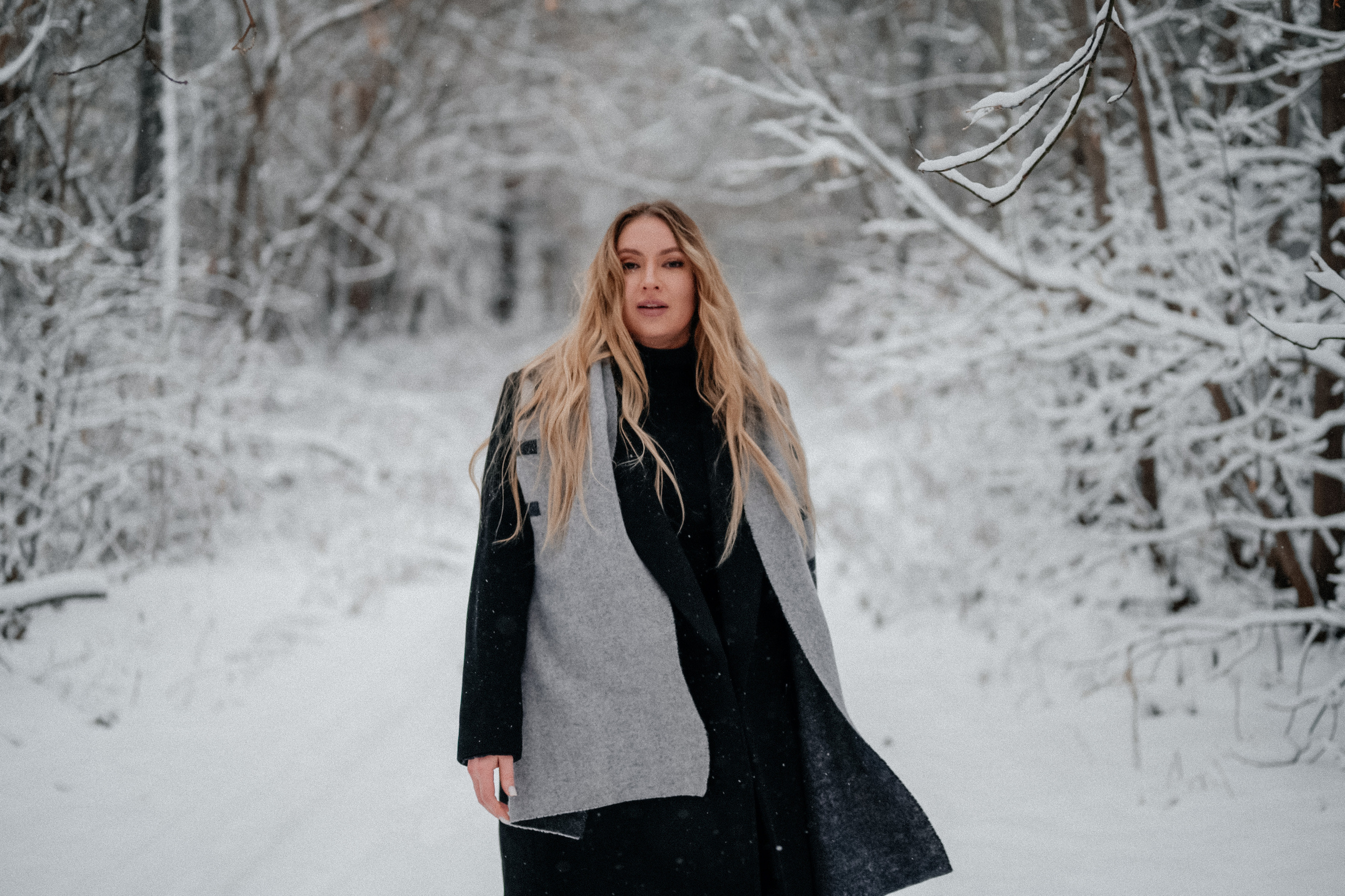 Фотосессия в заснеженном городе. Семейный свадебный фотограф Екатеринбург Первоуральск Шарнина Алёна