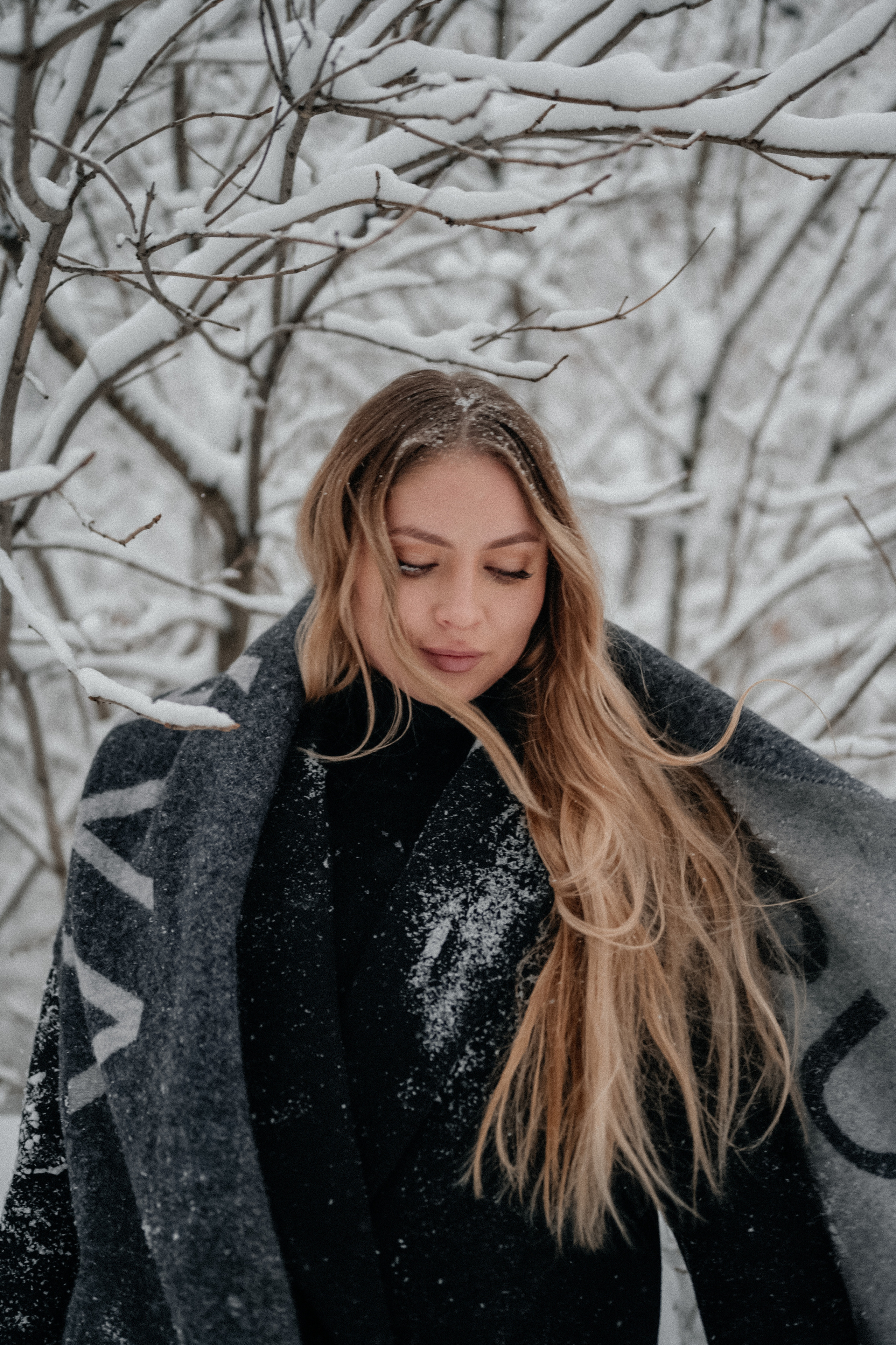 Фотосессия в заснеженном городе. Семейный свадебный фотограф Екатеринбург Первоуральск Шарнина Алёна
