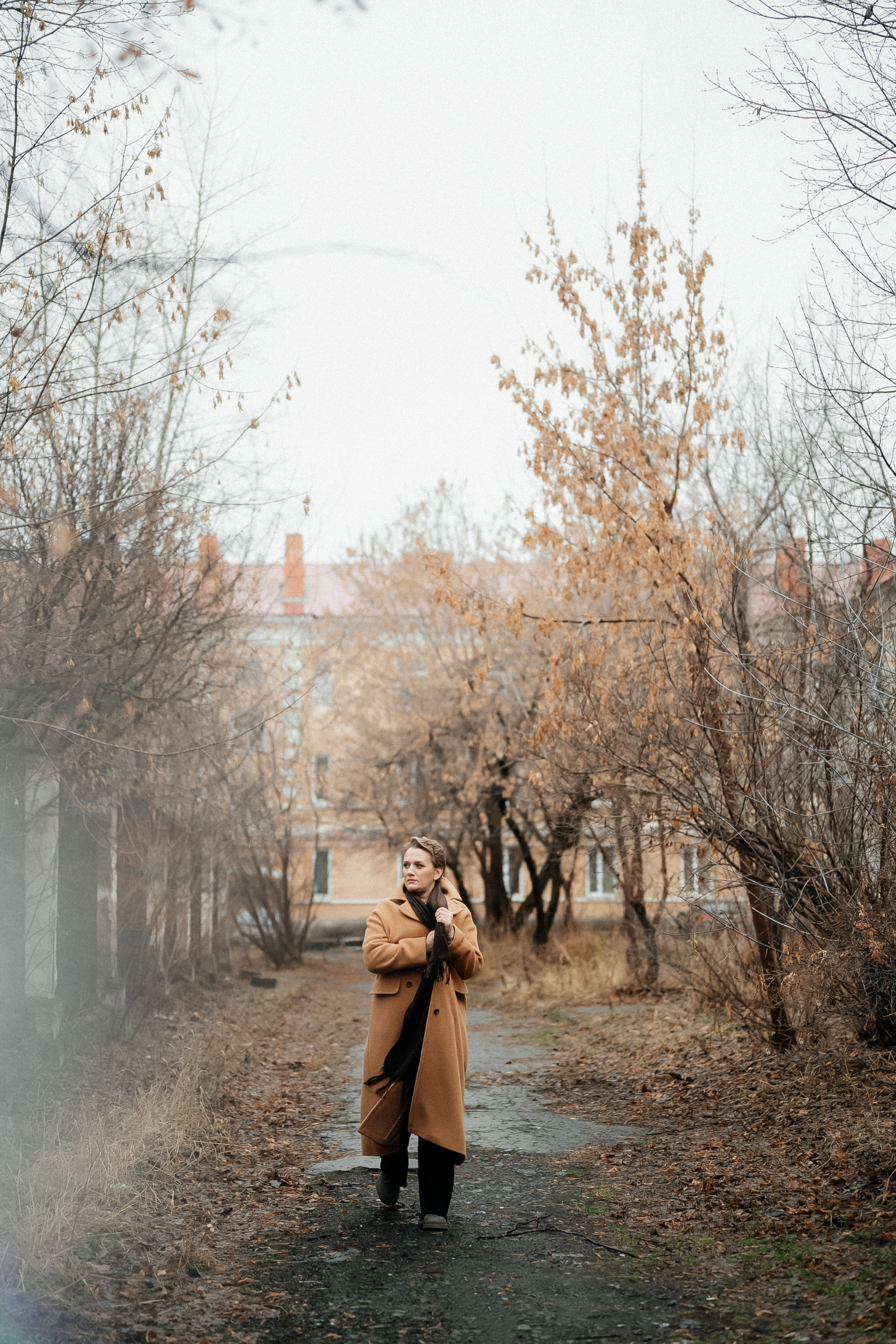 Портретная фотоссесия на улице после дождя. Семейный свадебный фотограф Екатеринбург Первоуральск Шарнина Алёна