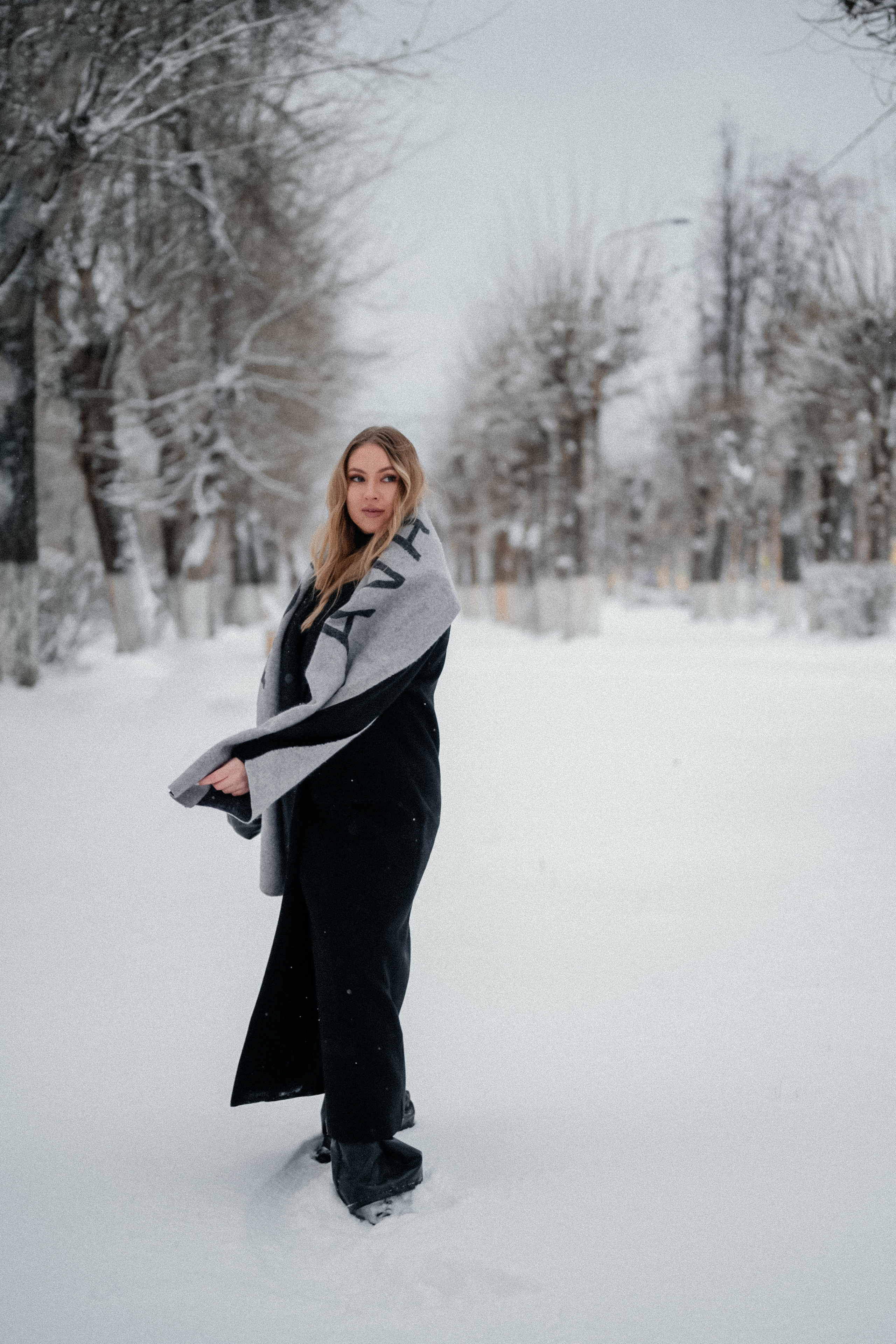 Фотосессия в заснеженном городе. Семейный свадебный фотограф Екатеринбург Первоуральск Шарнина Алёна