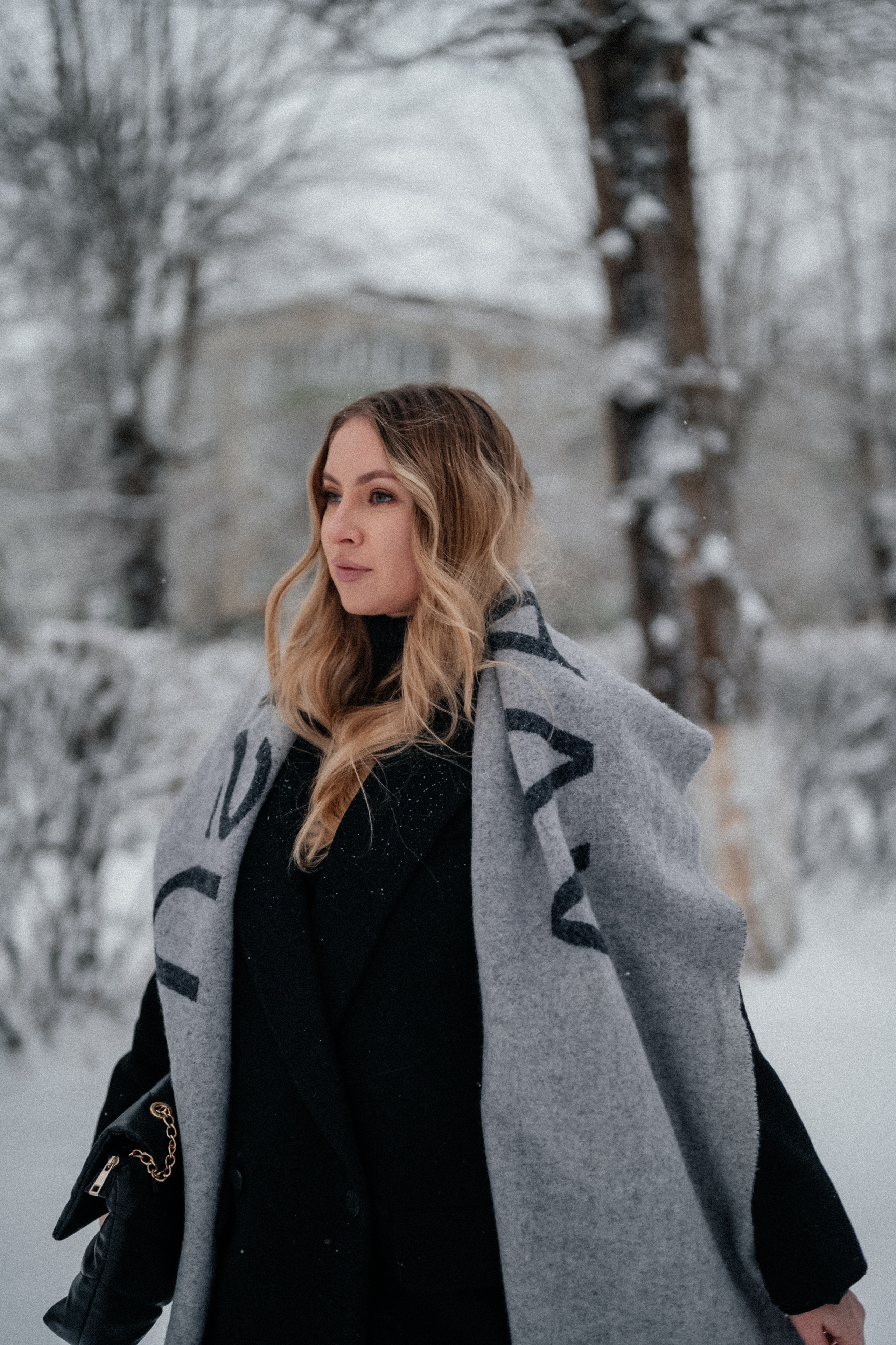 Фотосессия в заснеженном городе. Семейный свадебный фотограф Екатеринбург Первоуральск Шарнина Алёна