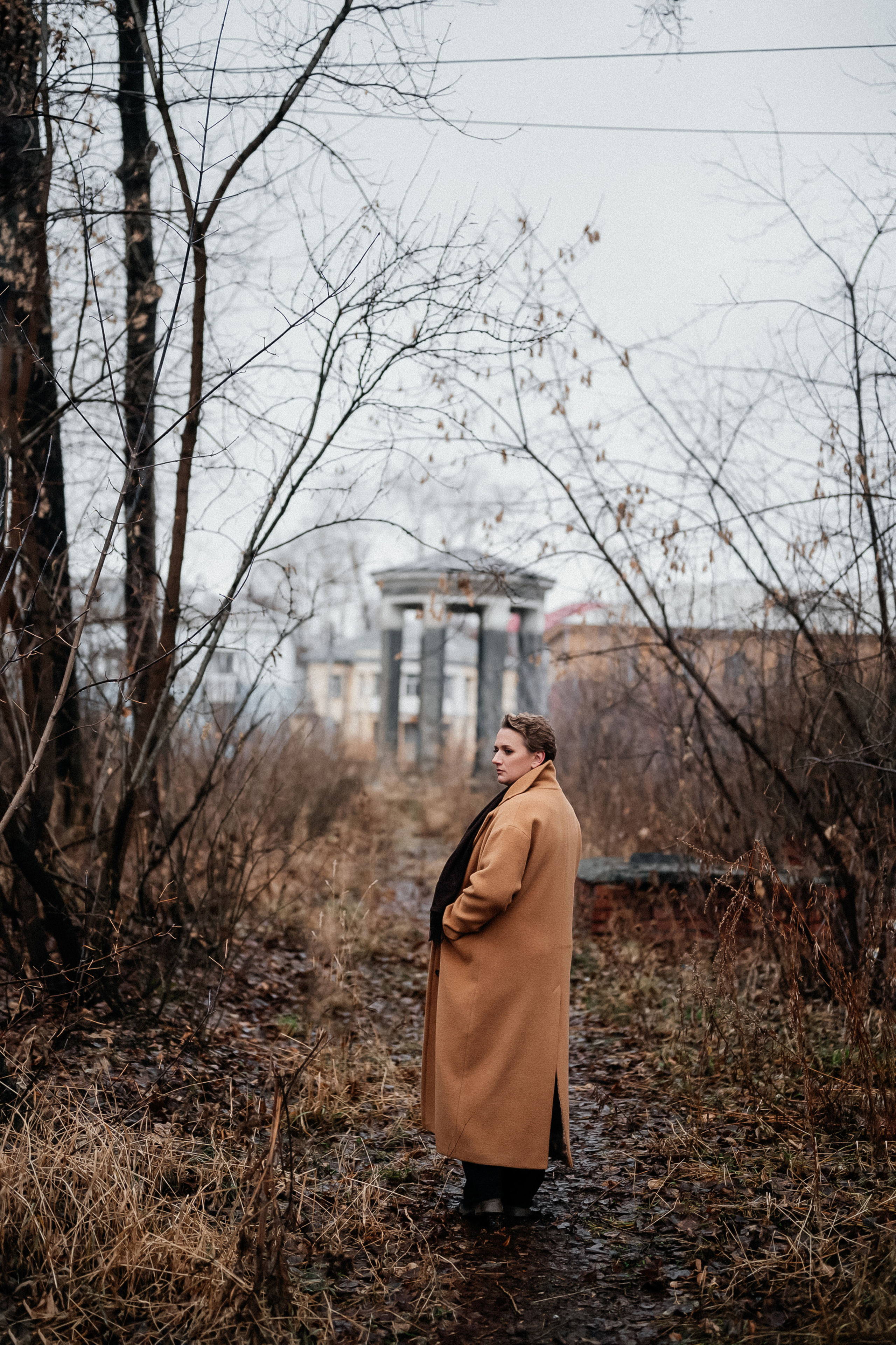 Портретная фотоссесия на улице после дождя. Семейный свадебный фотограф Екатеринбург Первоуральск Шарнина Алёна