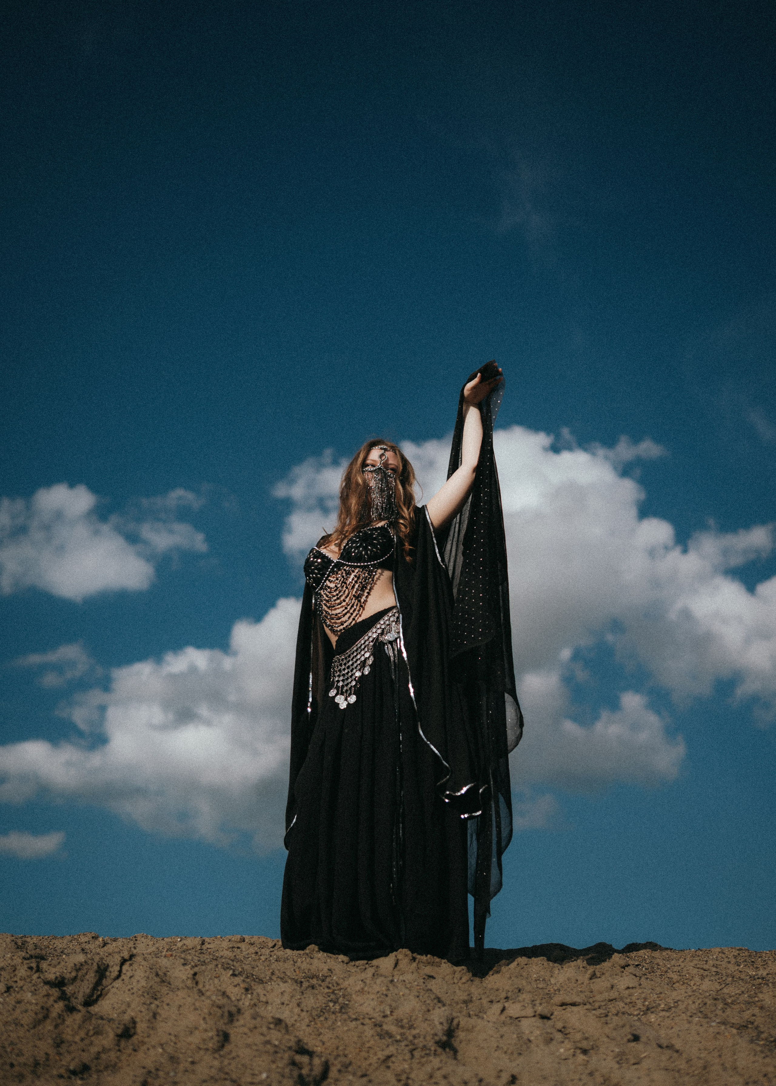 Орг https://t.me/fv_nsk vk.com/fv_nsk #фотовстречинск 💃🏻 @lina_laww Vk: https://vk.com/lina_lavv 💃🏻 @victoryyya_05 https://vk.com/victoryya_kir 👑 Белый костюм и&nbsp;тиара VK @olga.karrott.jewelry