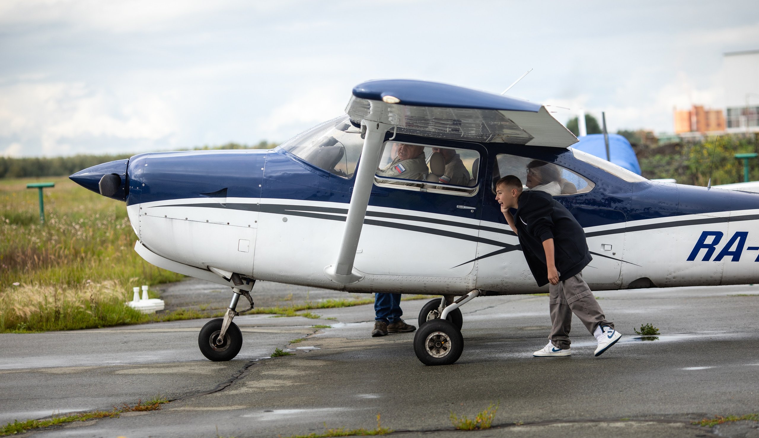 УЗСТ- Корпоративный тимбилдинг на аэродроме. Репортажный и свадебный фотограф в Челябинске Елисеев Павел