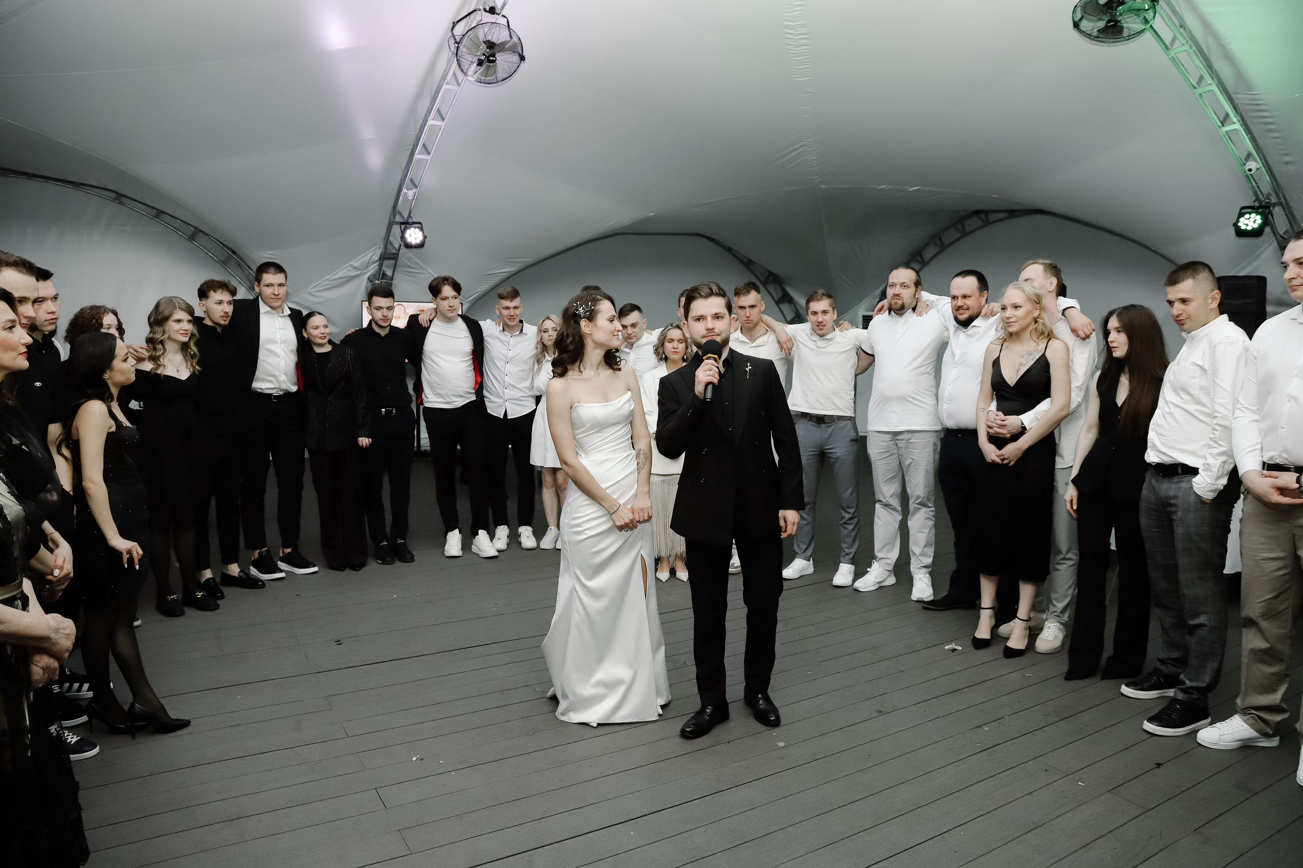 Земля смеётся цветами. Свадебный фотограф Челябинск Полина Чеботарь