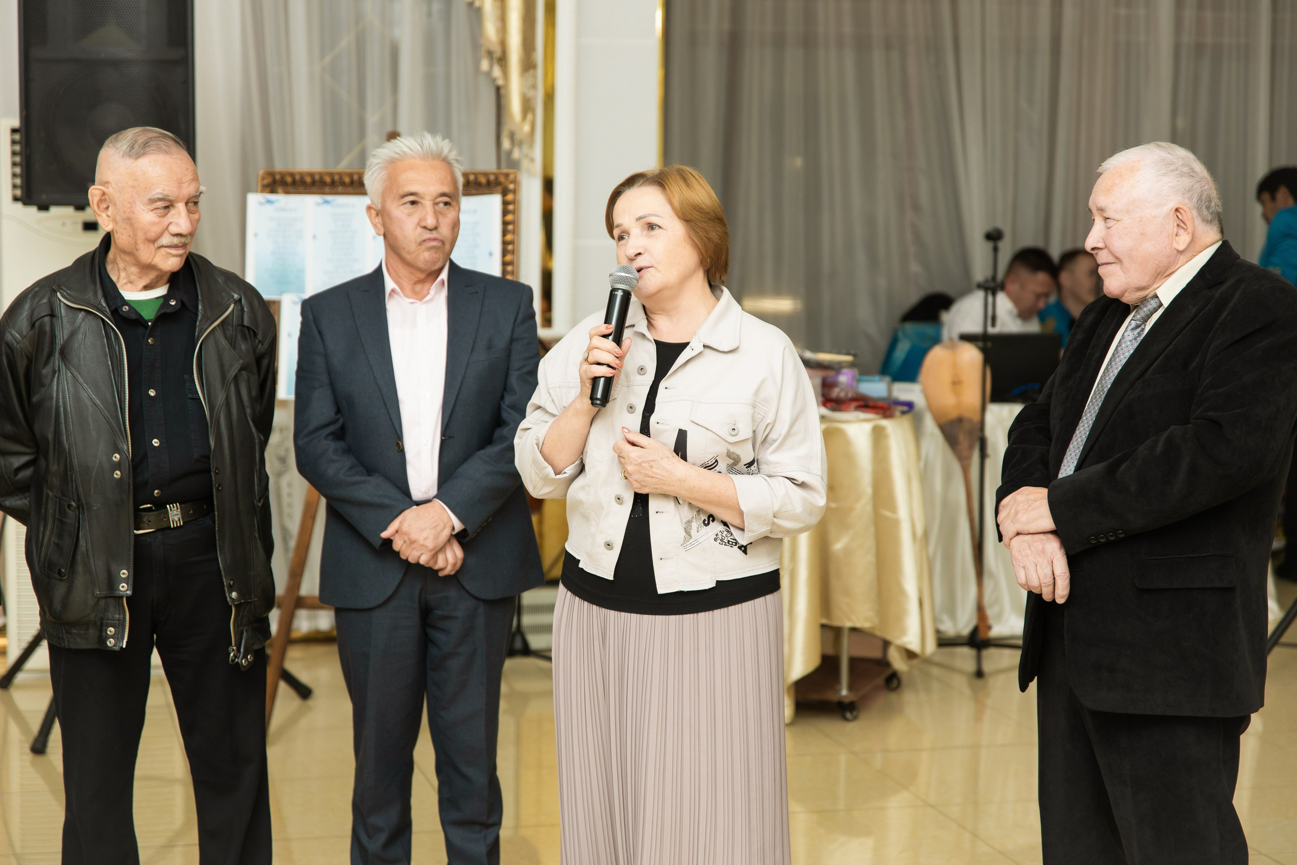 Юбилей. Свадебный и студийный фотограф в Алматы Ильяс Кырбаев