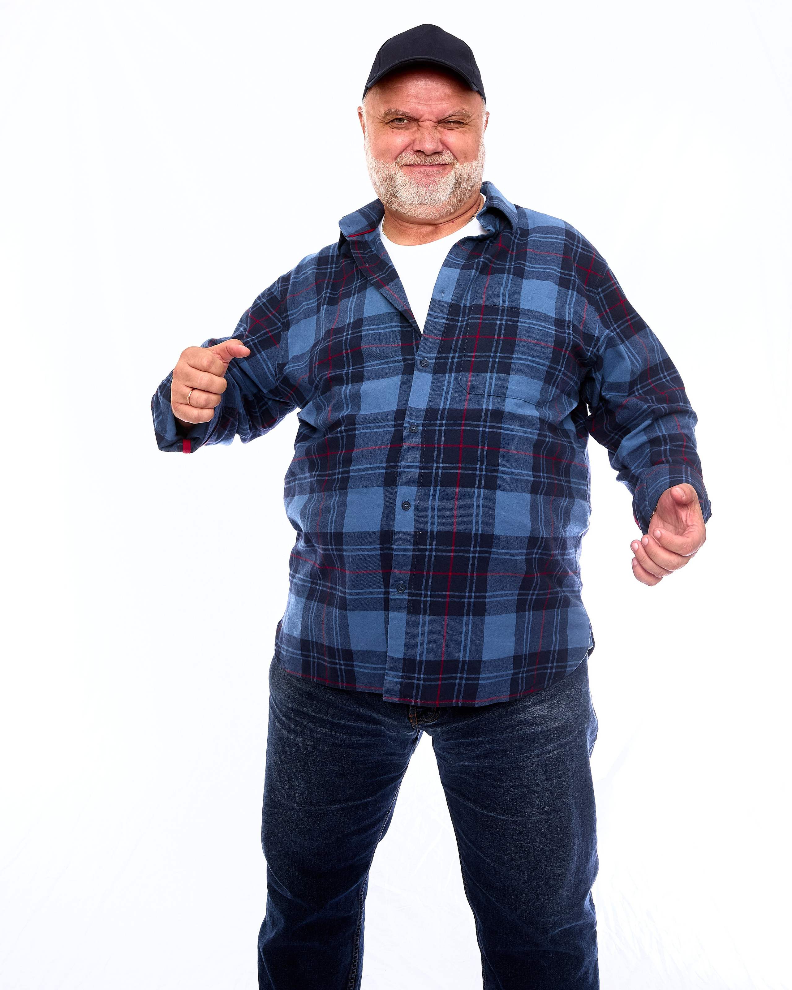 VAVADA. Святослав Лебедев | Рекламный фотограф — Коммерческая съемка, Арт-дирекшн, AI-интеграция