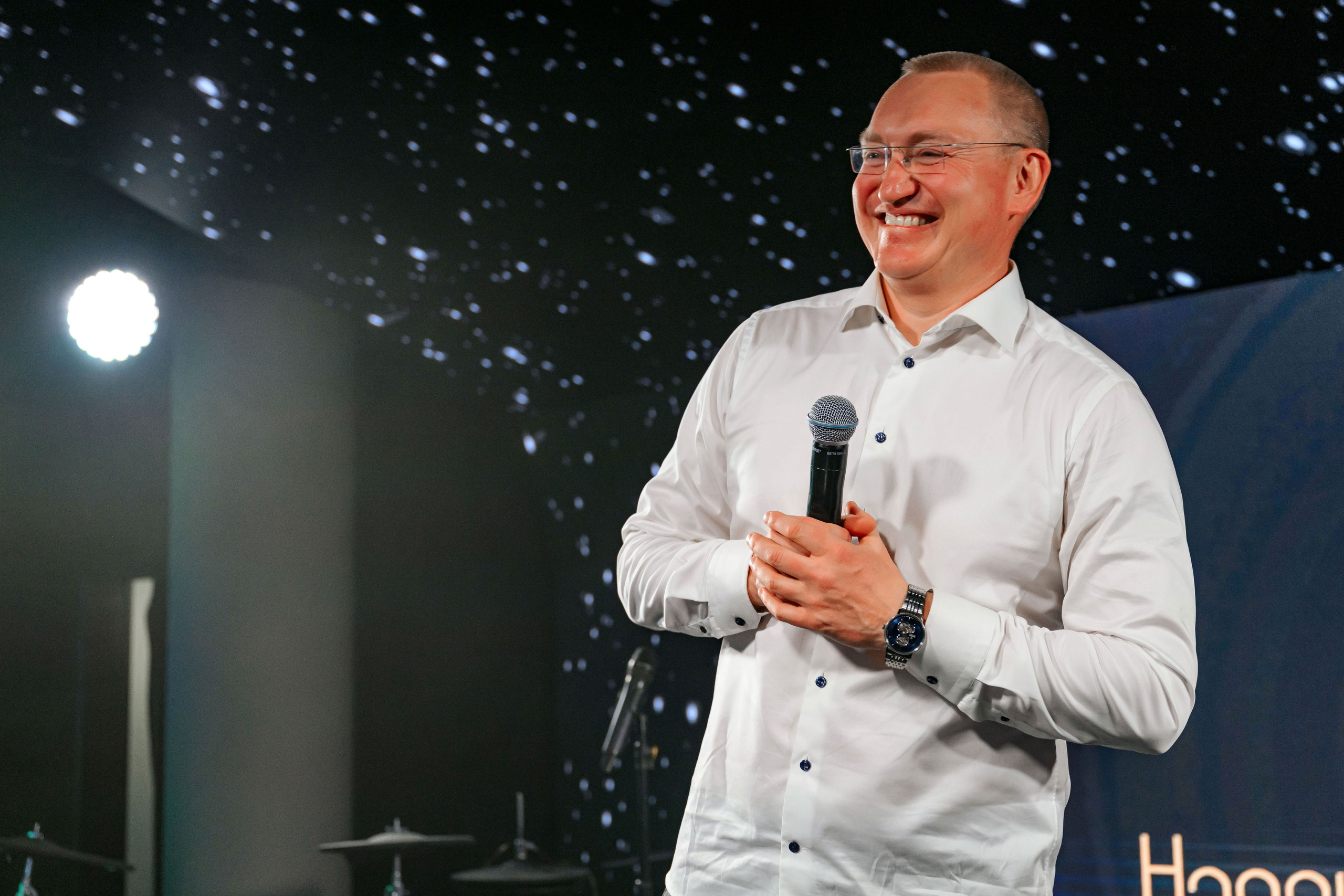 Happy Birthday. Максим Комаров — Профессиональный фотограф