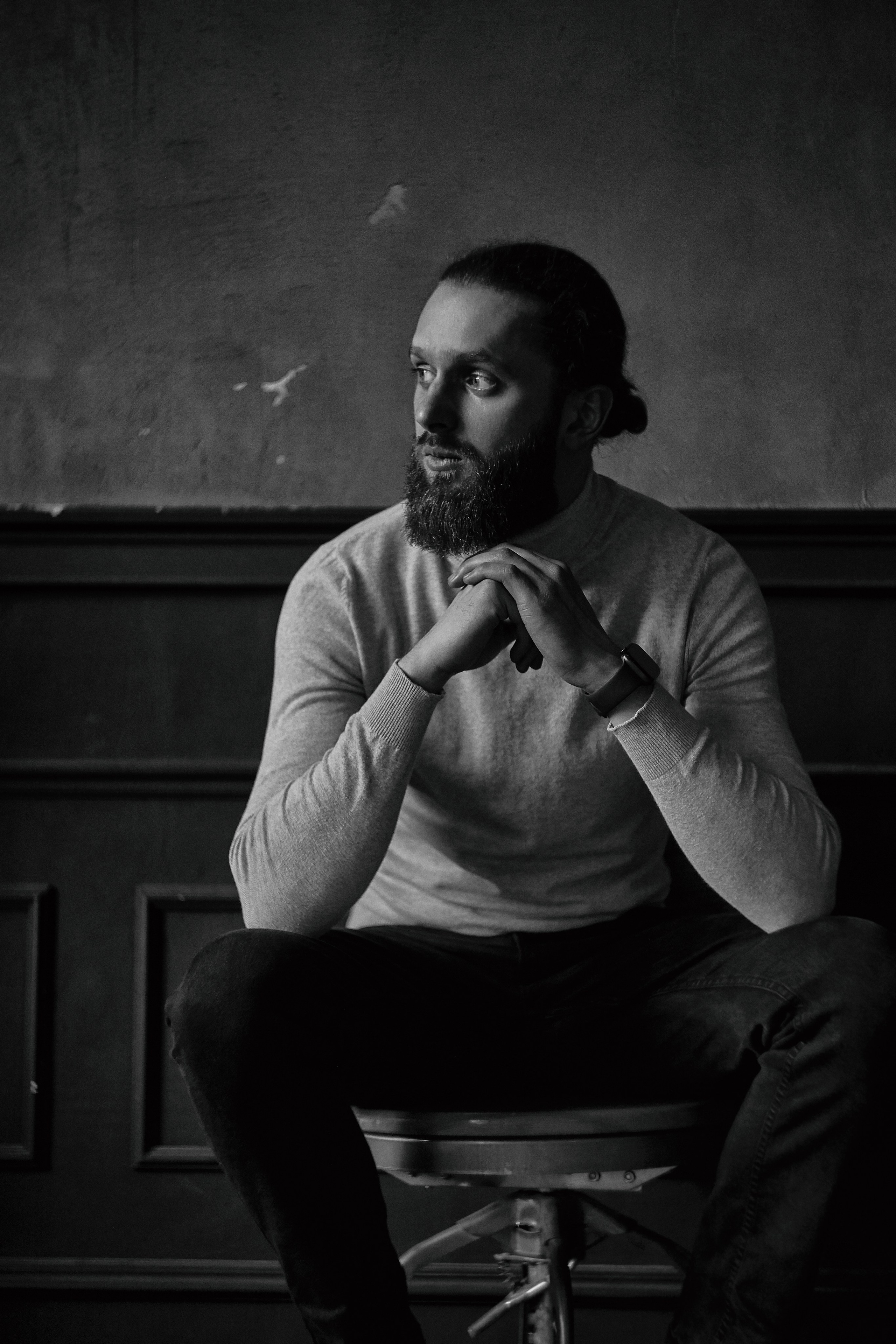 Илья, 187 см, 48-50 р-р. KED Production — продакшн из СПб. Создаём фото, видео и контент, который помогает брендам и селлерам продавать больше