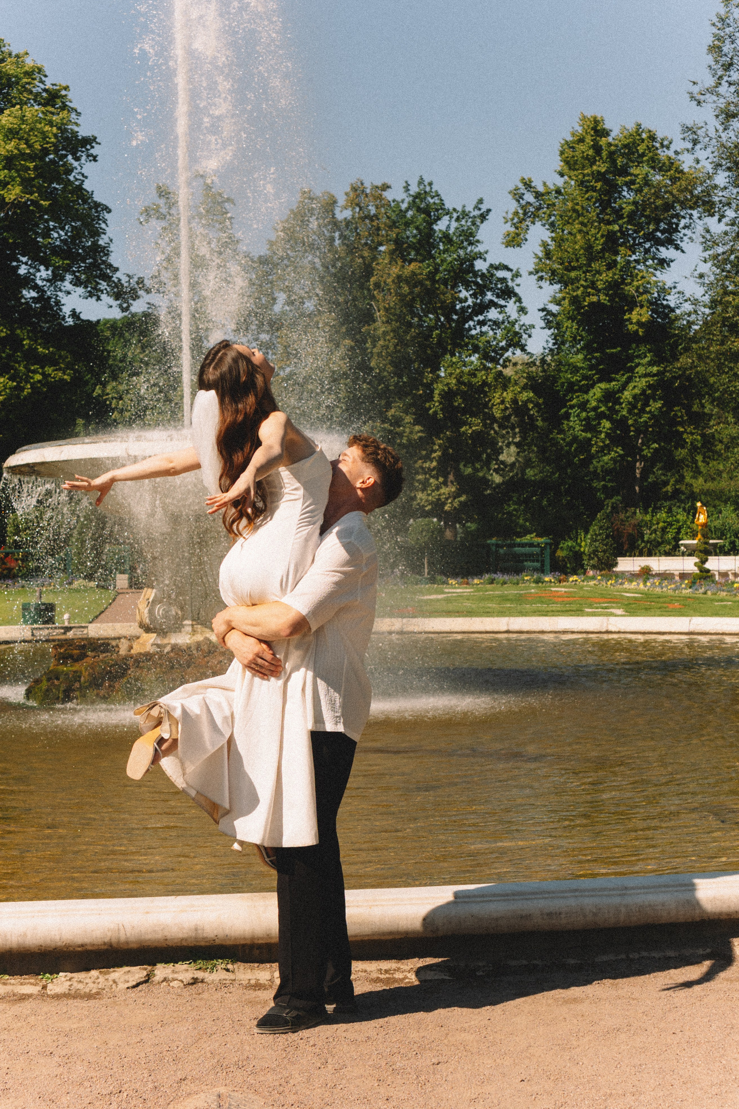 СВАДЕБНАЯ СЬЕМКА В ПЕТЕРГОФЕ И СЬЕМКА РЕПОРТАЖА В ЗАГСЕ ПЕТЕРГОФА. Профессиональный фотограф, Санкт-Петербург — Виктория Богомолова