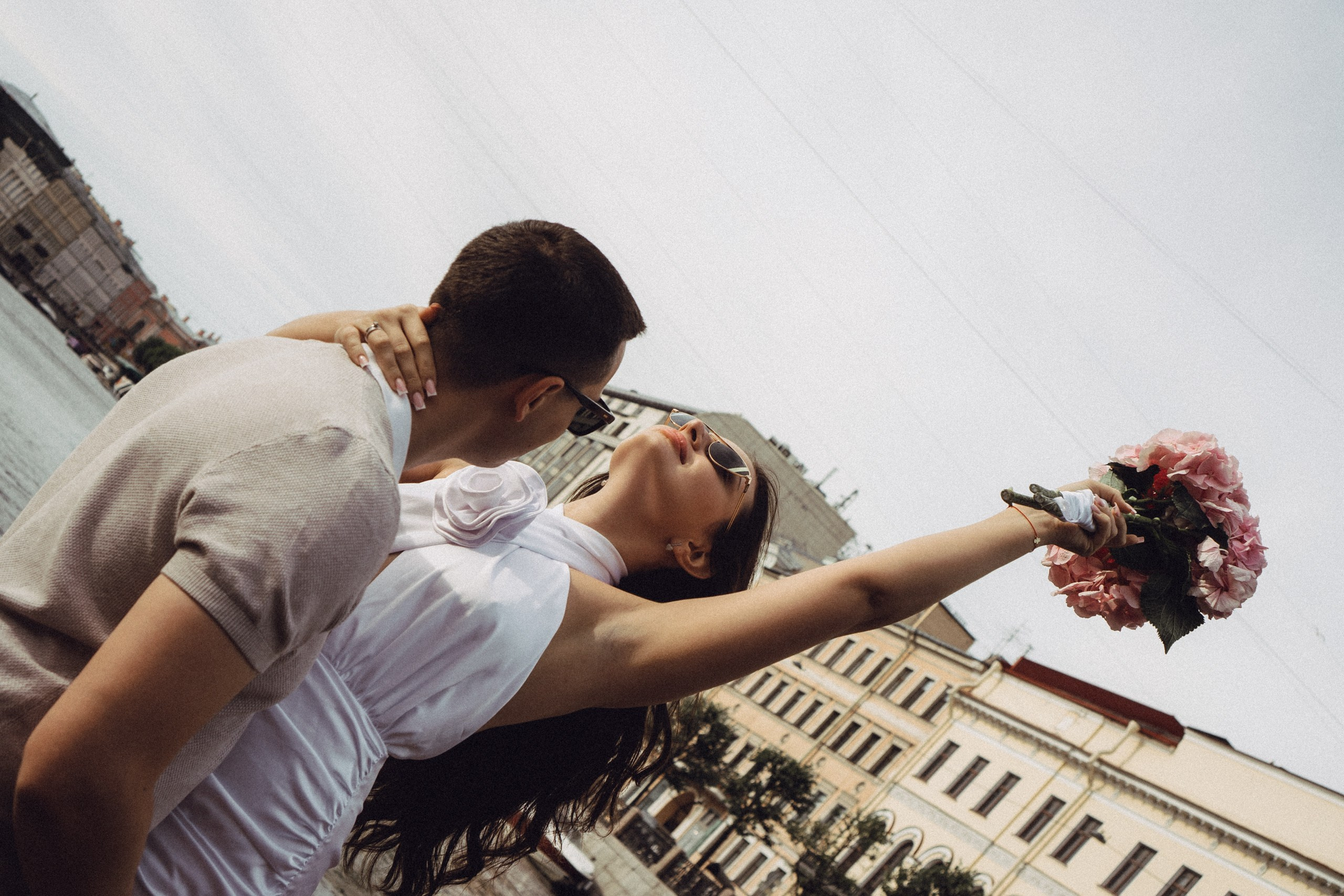 СВАДЕНБНАЯ СЬЕМКА НА КАТЕРЕ ПО КАНАЛАМ САНКТ-ПЕТЕРБУРГА И В АКВАТОРИИ НЕВЫ. Профессиональный фотограф, Санкт-Петербург — Виктория Богомолова