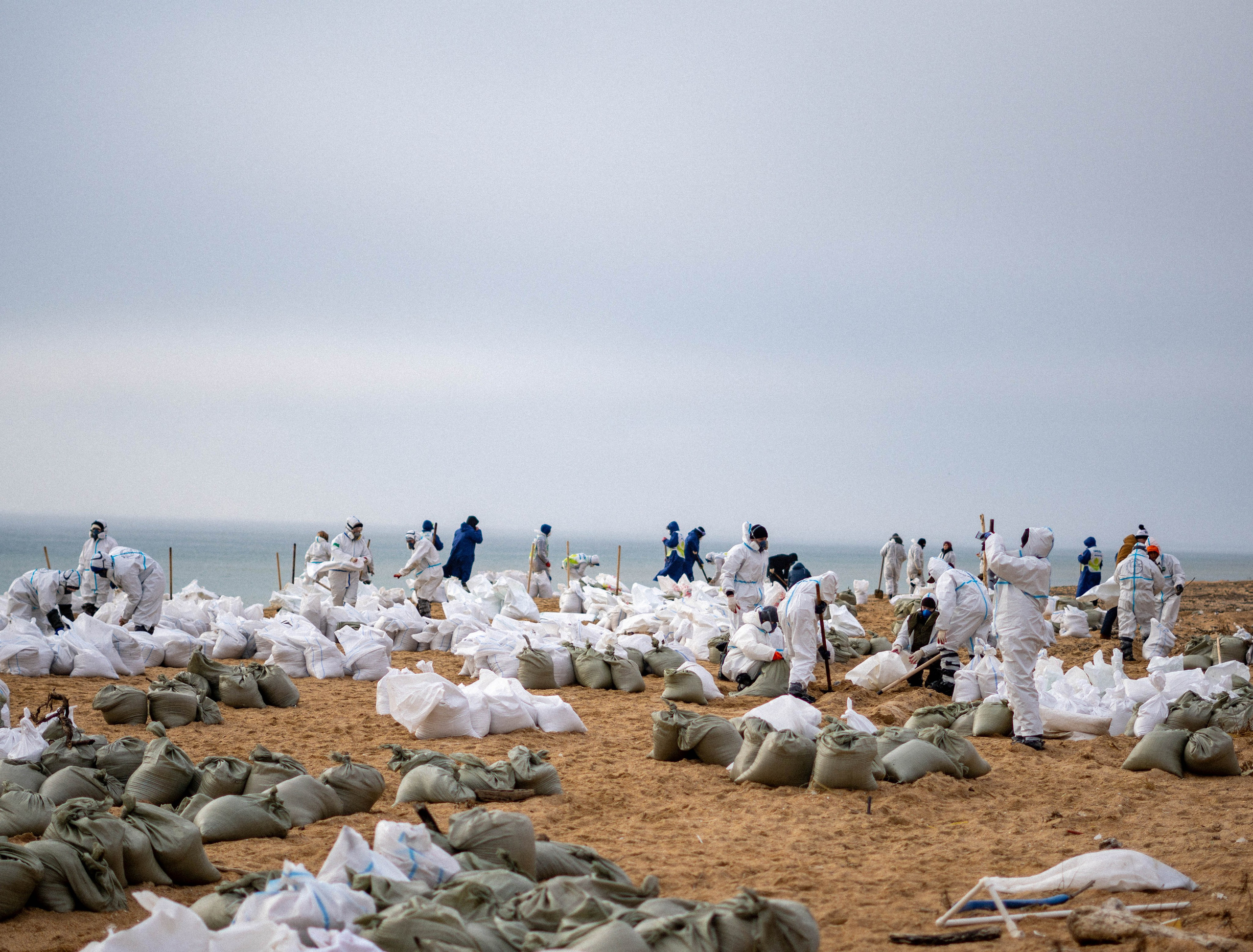 Разлив мазута в Керченском проливе. Фотограф Тбилиси / Photographer Tbilisi