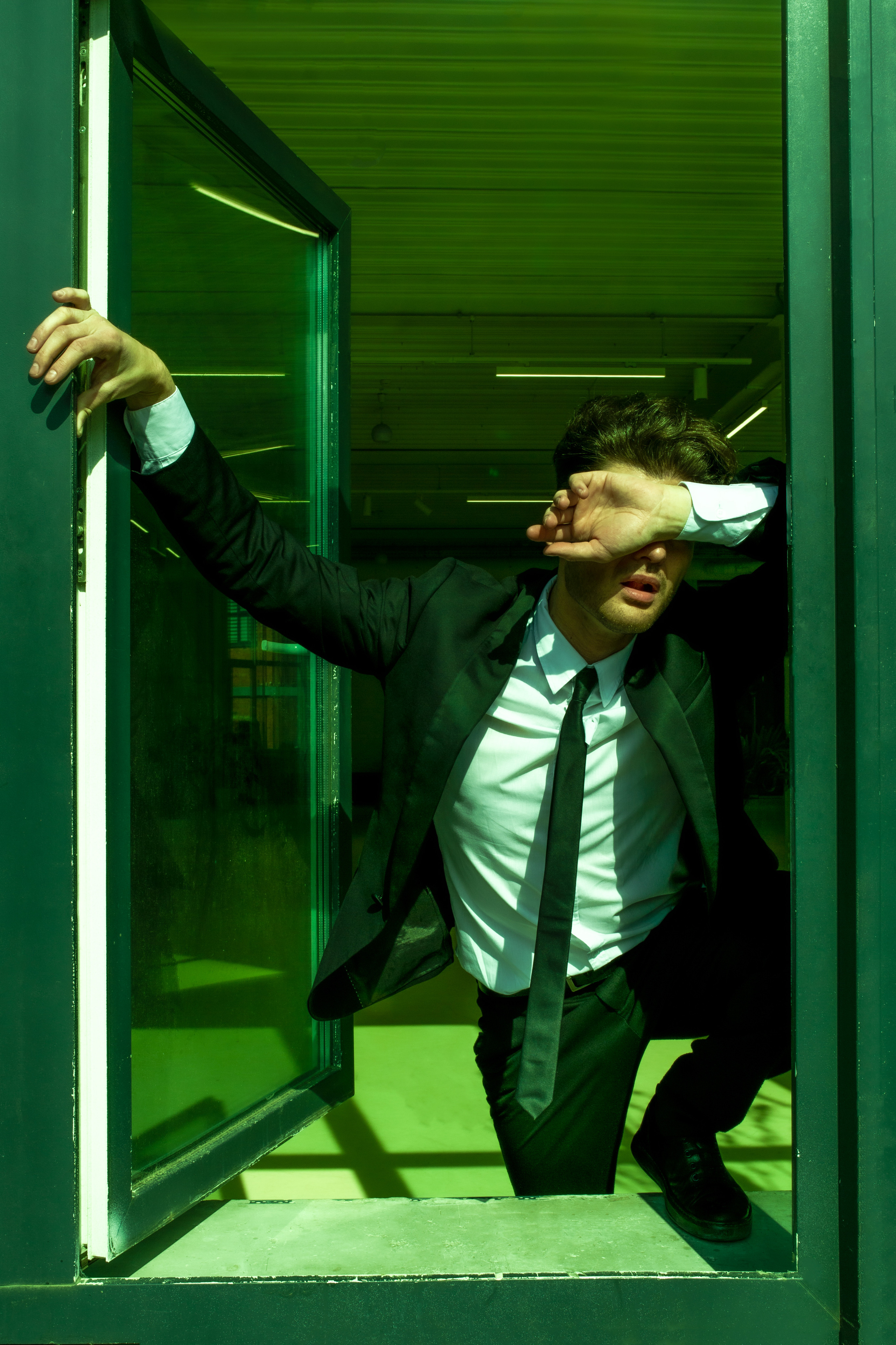 Фотосессия актёра Владислава Картамышева в арт-пространстве Флакон. Фотограф в Москве Анна Яковлева