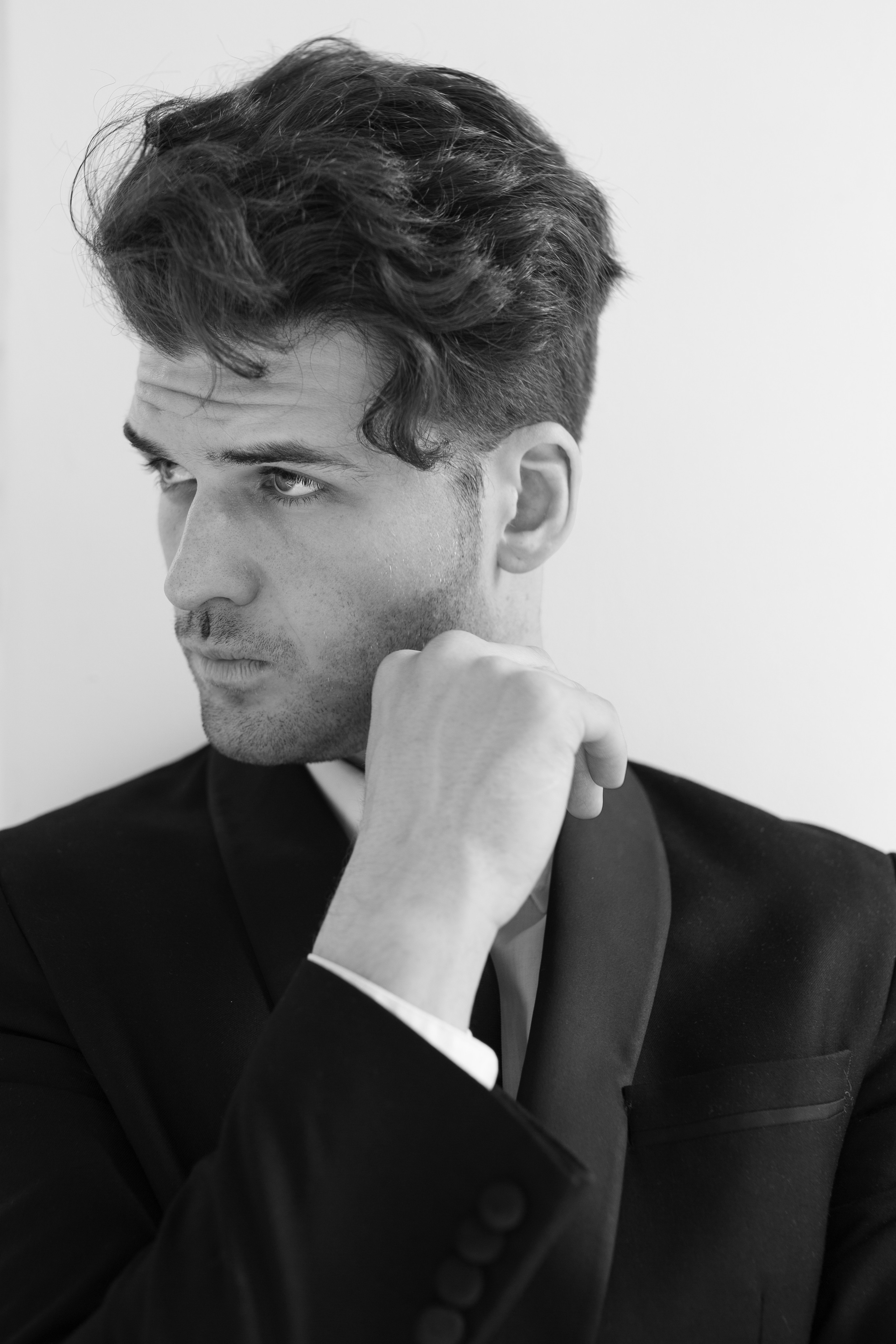 Фотосессия актёра Владислава Картамышева в арт-пространстве Флакон. Фотограф в Москве Анна Яковлева