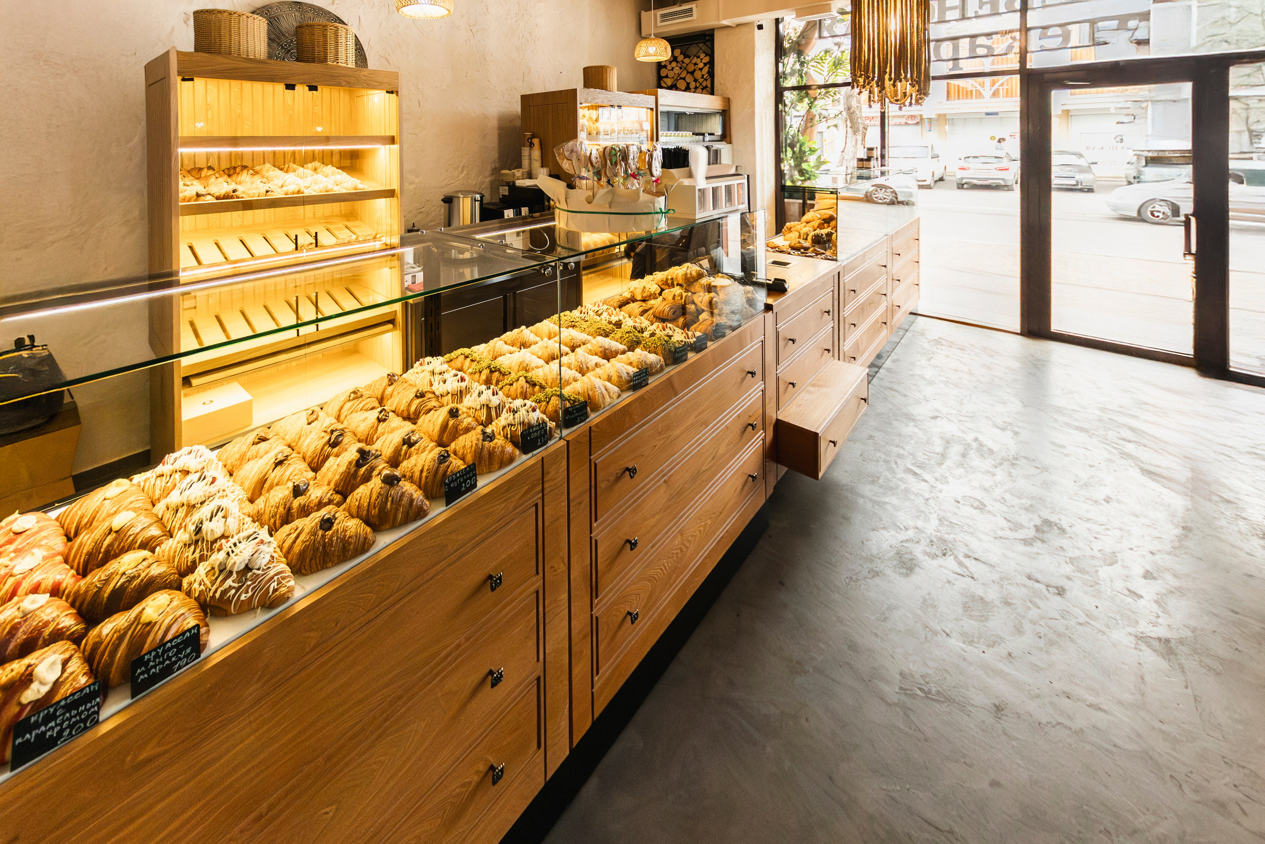 Витрины для пекарни. Фотограф Настя Конник | Пятигорск | Эльбрус | Домбай | Архыз