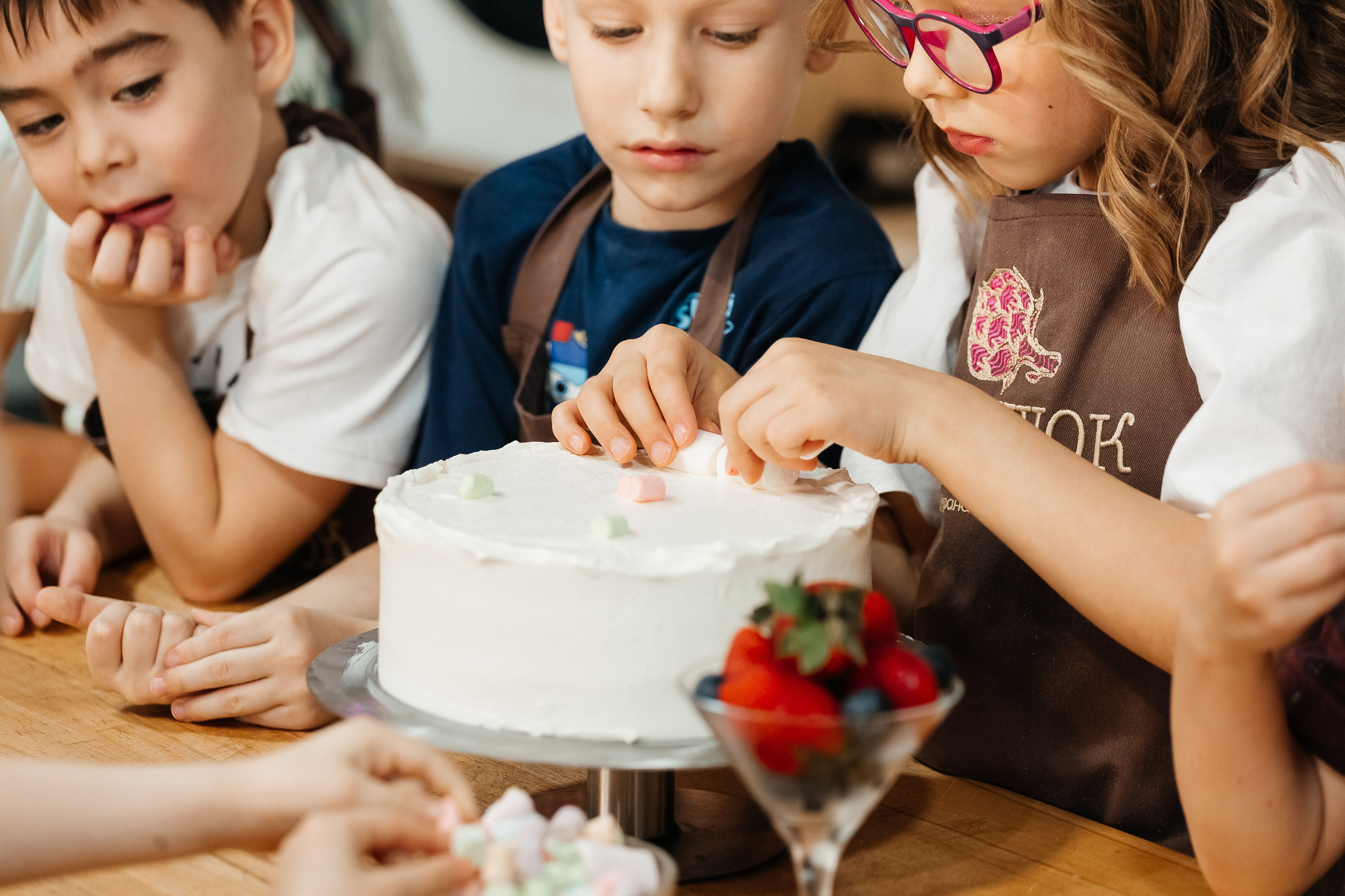 Детский мастер-класс в «АРТиШОК». Фотограф Кемерово | Сергей