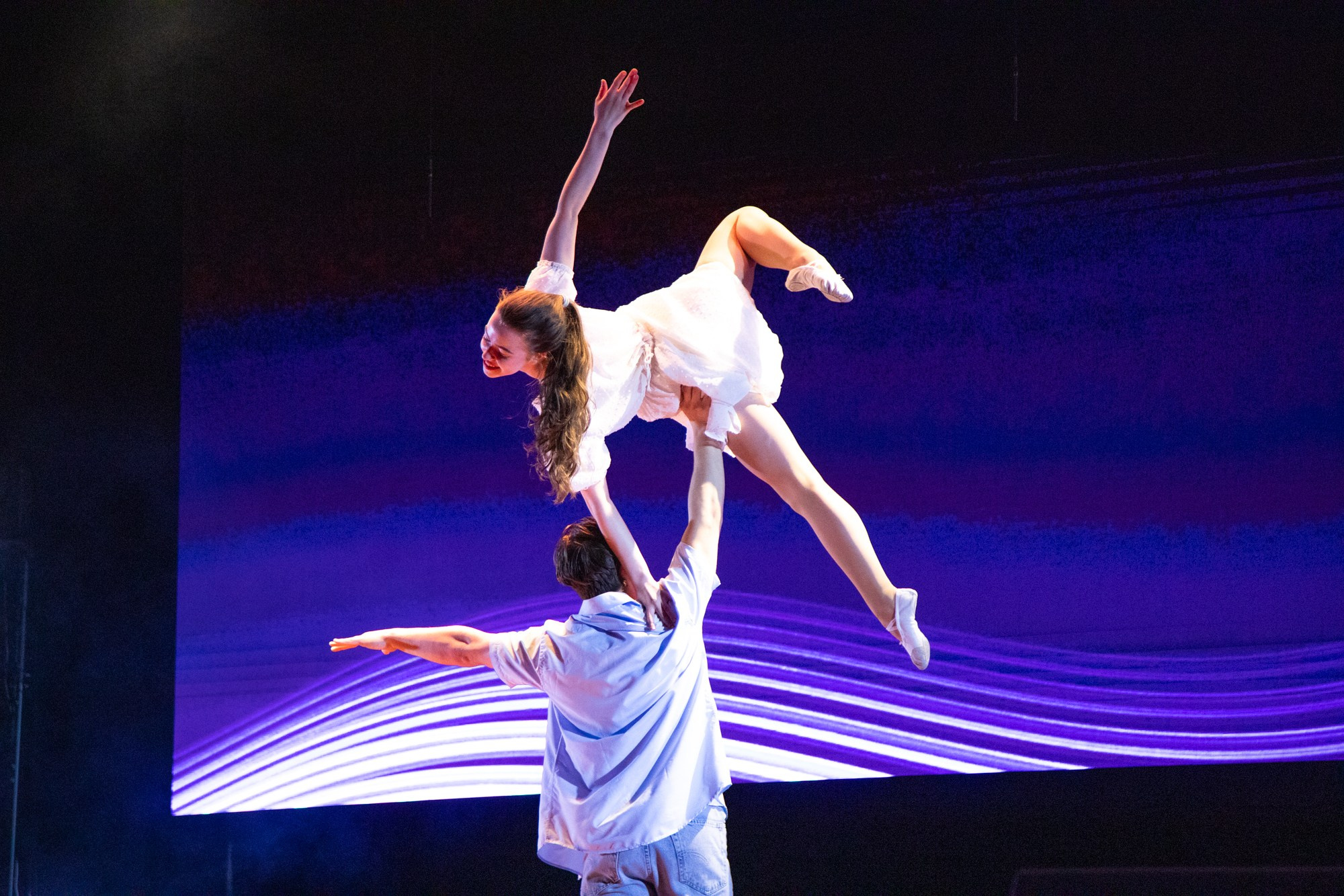 Гала-концерт «Студвесна на Кубани». Репортажный, промышленный и маркетплейс-фотограф Дмитрий Чернат