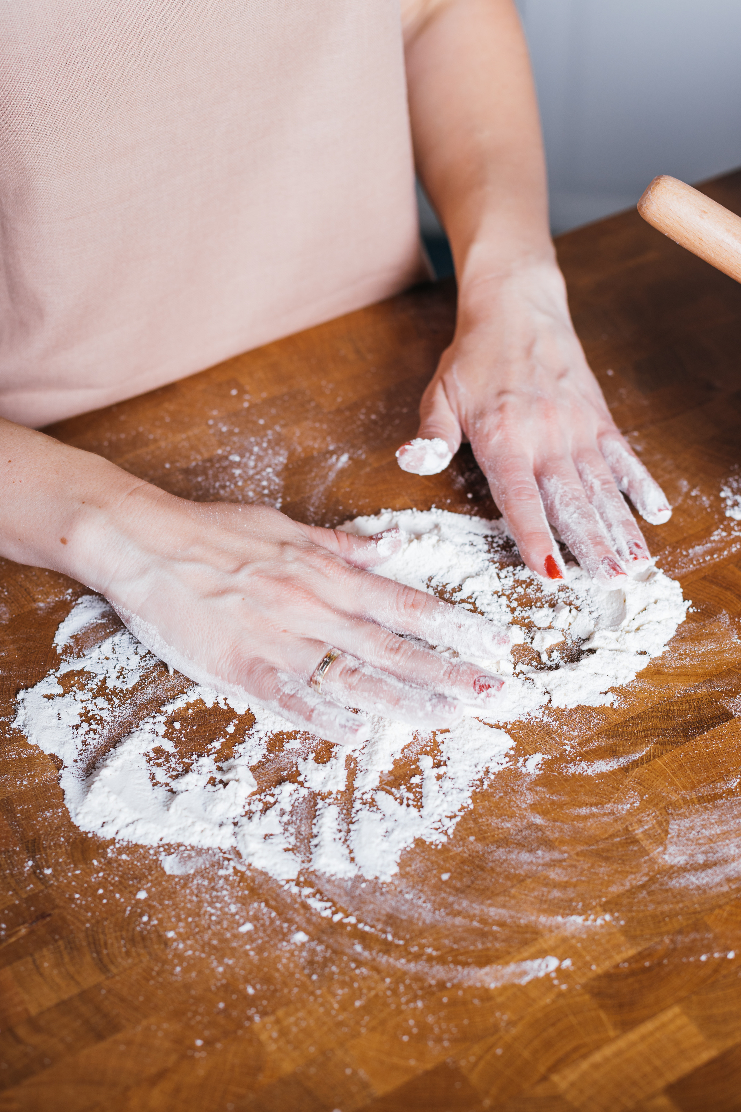 Съемка для кондитера Юли. Свадебный и портретный фотограф в Королёве Сергей Чихарев