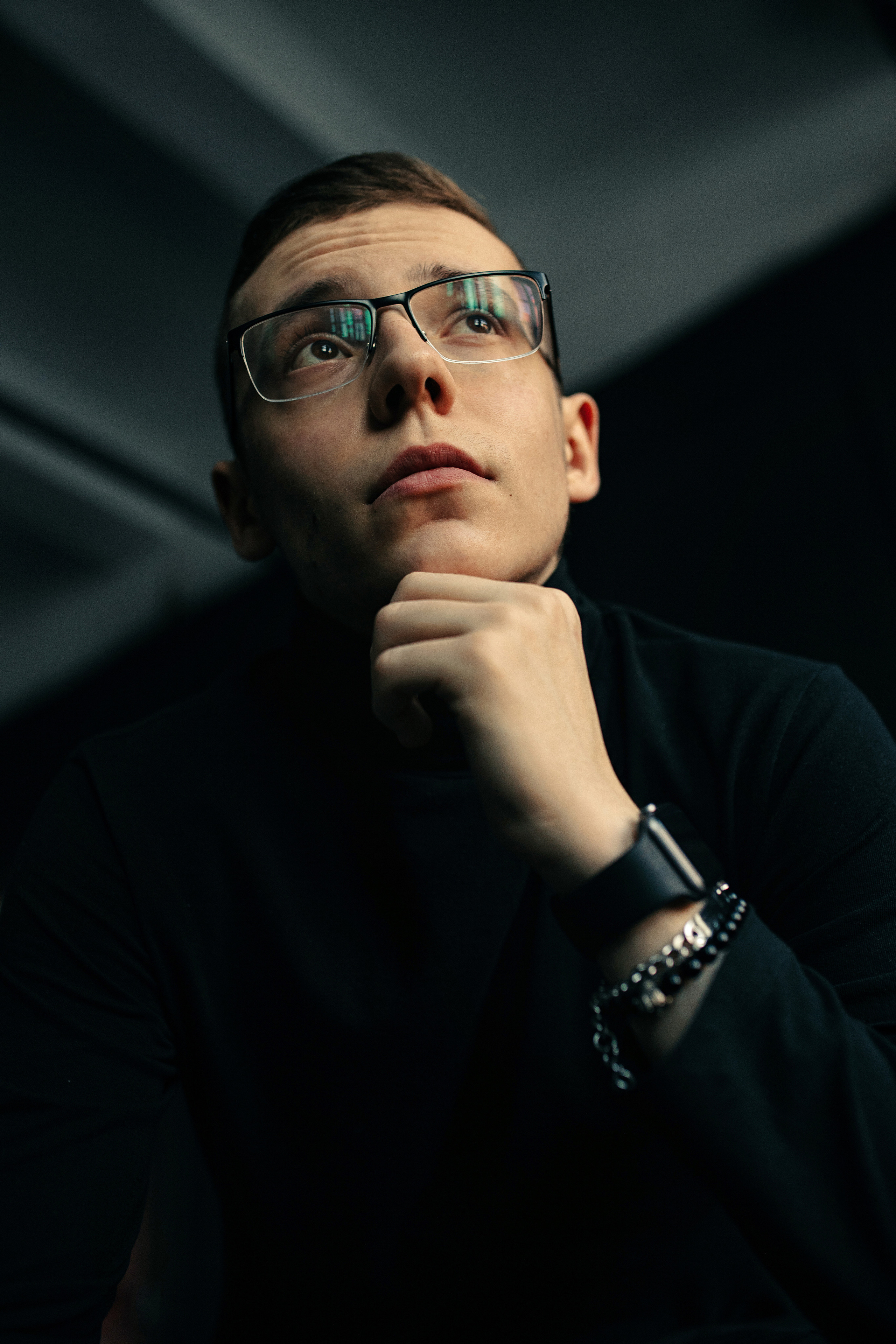 мужской портрет, контент фотосессия, студийный портрет