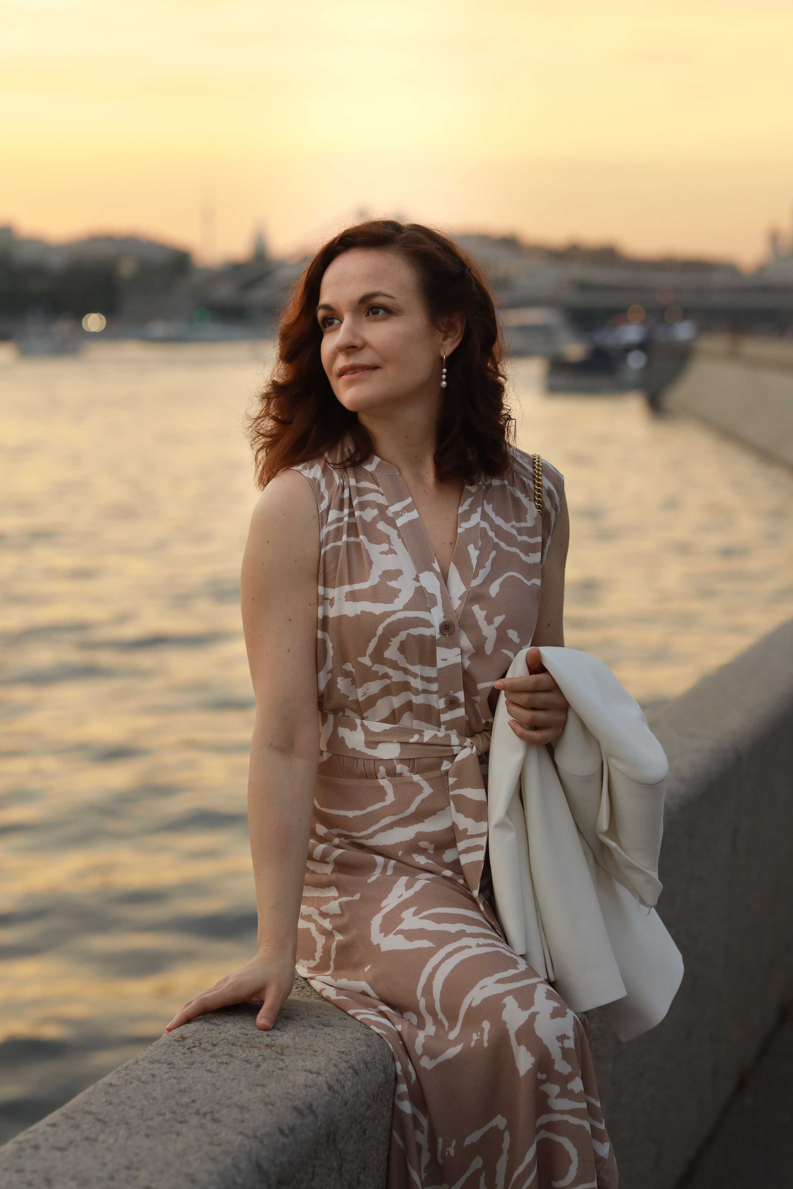 женский портрет, женский фотограф Москва, фотопрогулка по Москве, портретная фотосессия, женский портрет Подольск, фотосессия в парке горького