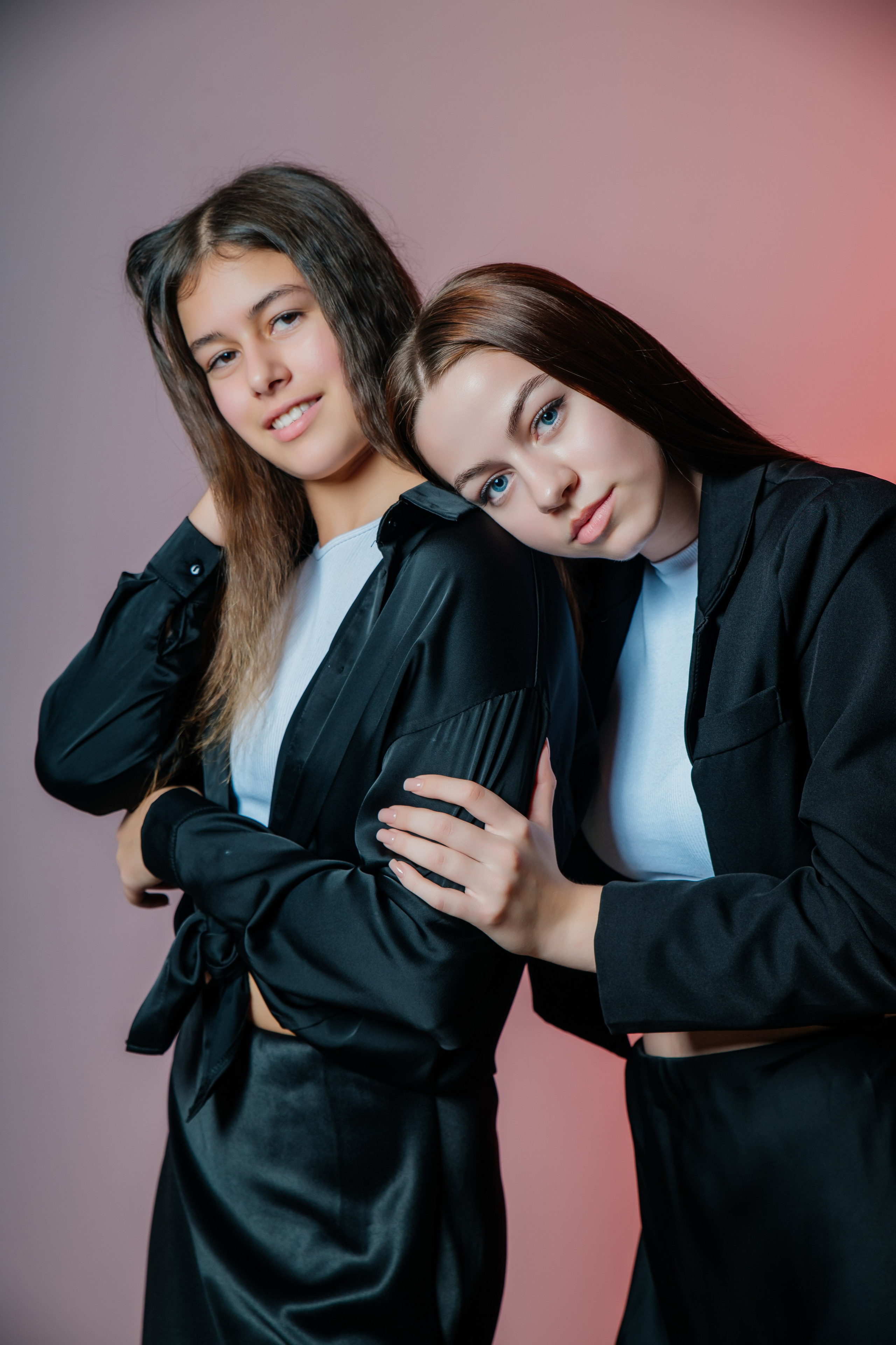 Школа № 33 — 2025. Фотограф Ярмишко Дарья. Выпускные фотокниги