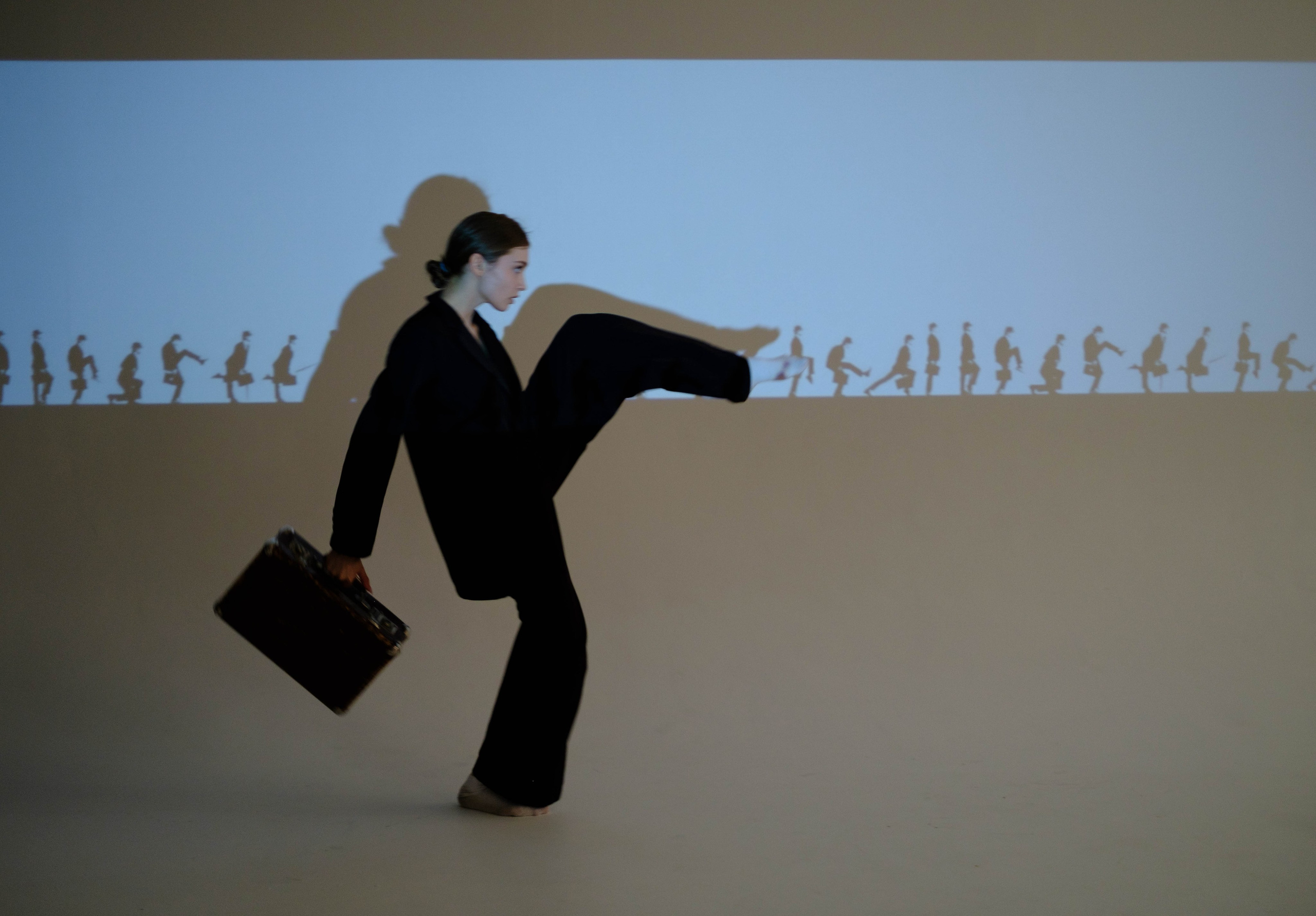 Проектор 16.03.25. Студийный, портретный, семейный фотограф Южно-Сахалинска Яна Радаева