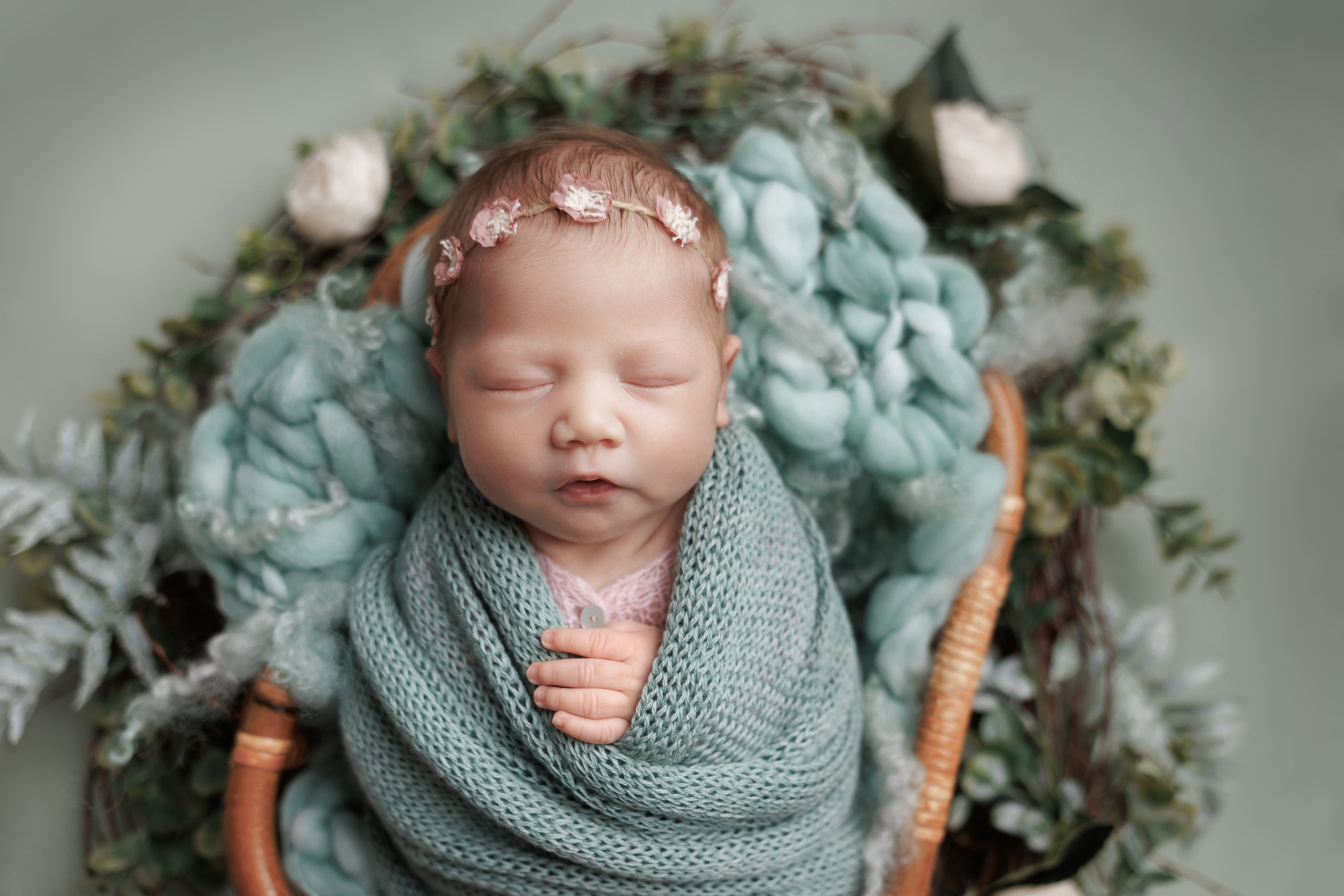 Новорожденные (5-14 дней). Фотограф новорождённых Ярославль. Детский и семейный фотограф Анна Салова
