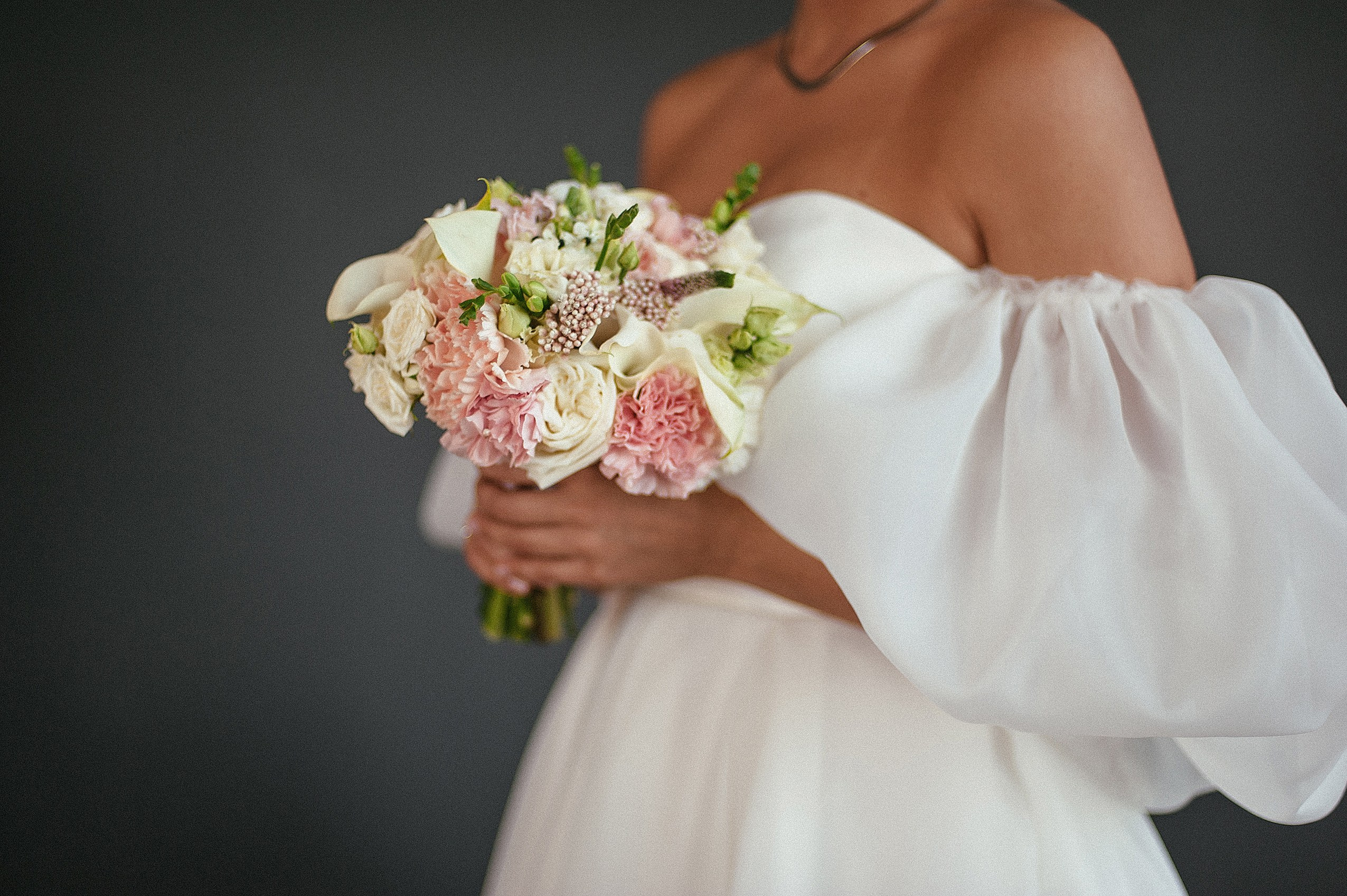 Свадебная студийная фотосессия в фотостудии MAIN. Свадебный  Фотограф Дарья Едапина Новосибирск. Фотограф Дарья Едапина Новосибирск