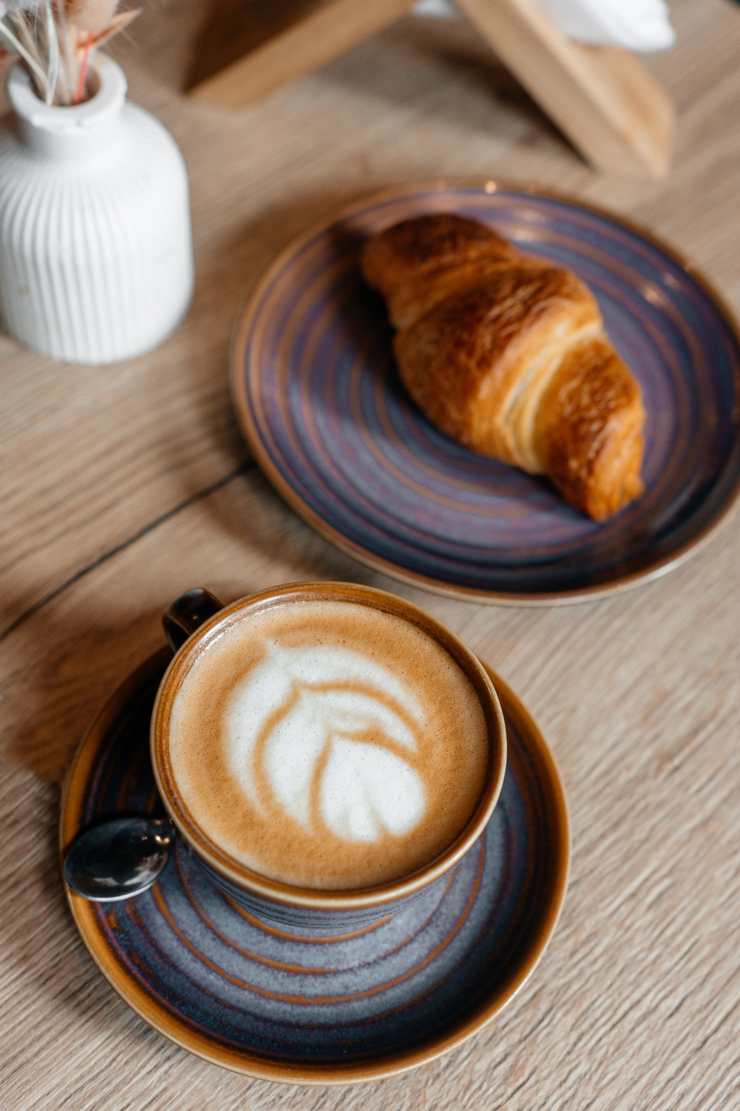 Контент- съёмка для кофейни «ЗАРЯД». Ваш семейный фотограф в Минске — Вика Трегубова