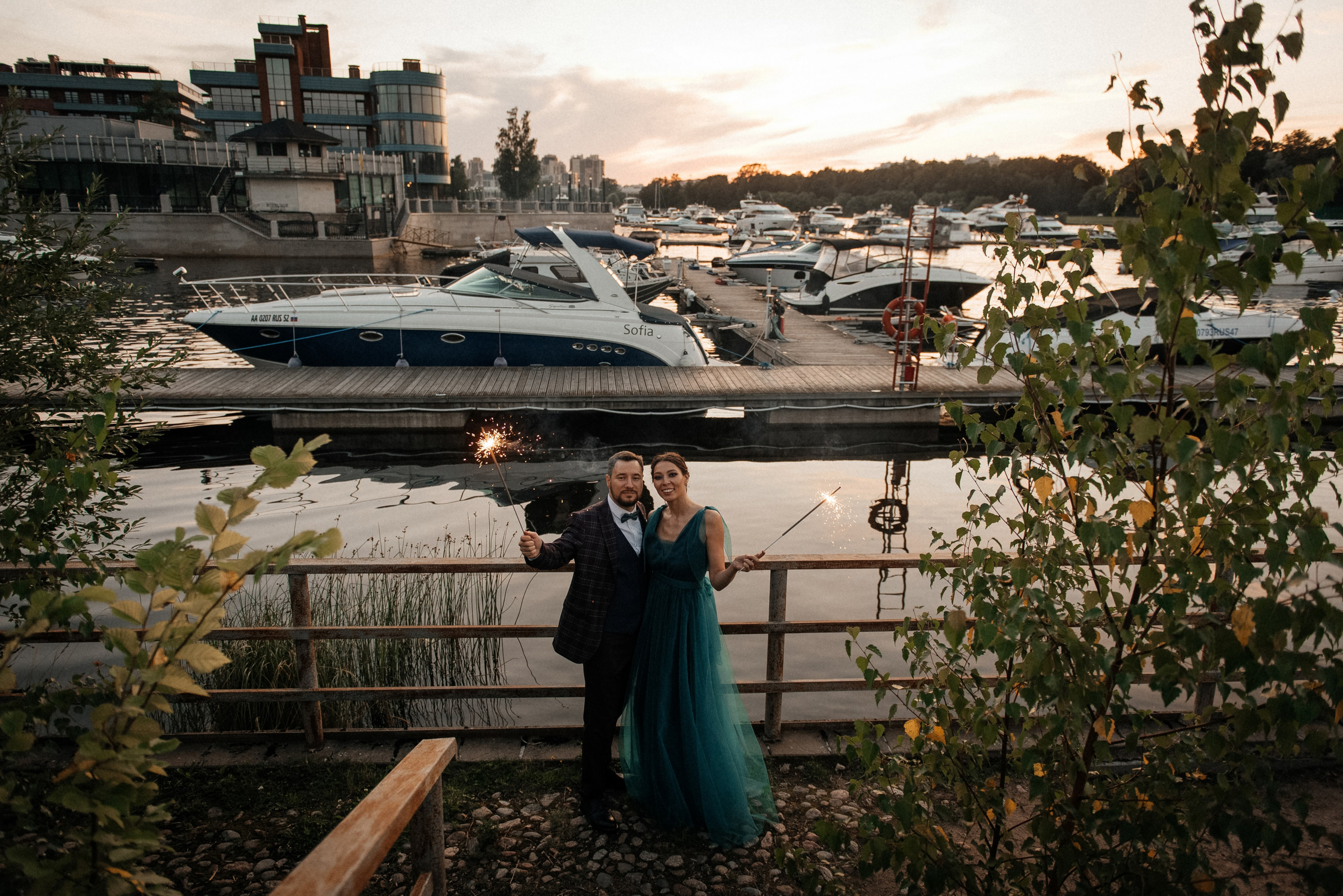 фотосессия с бенгальскими огнями