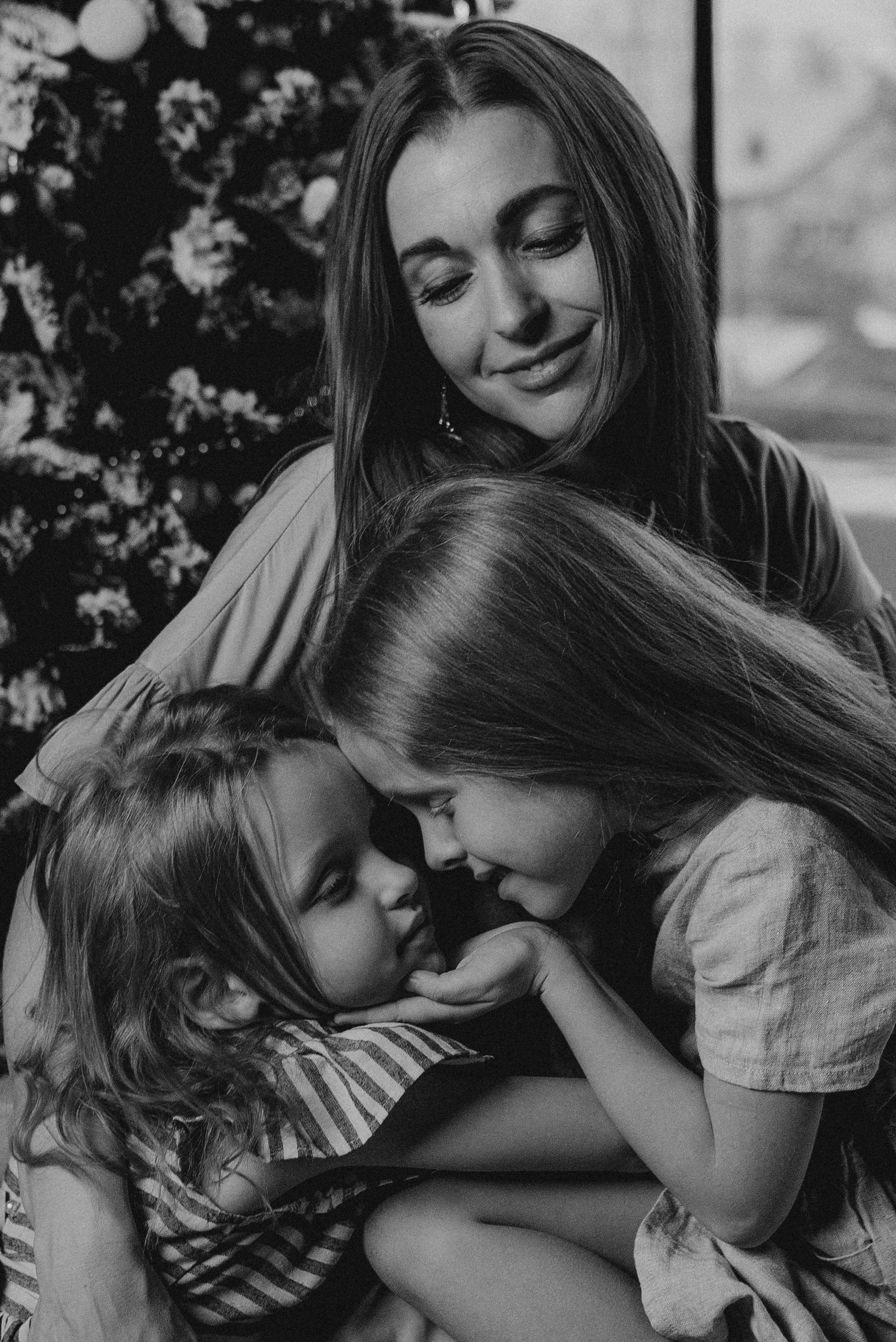 Наталья с дочками. Семейный Lifestyle фотограф в Саратове Жанна Суркова