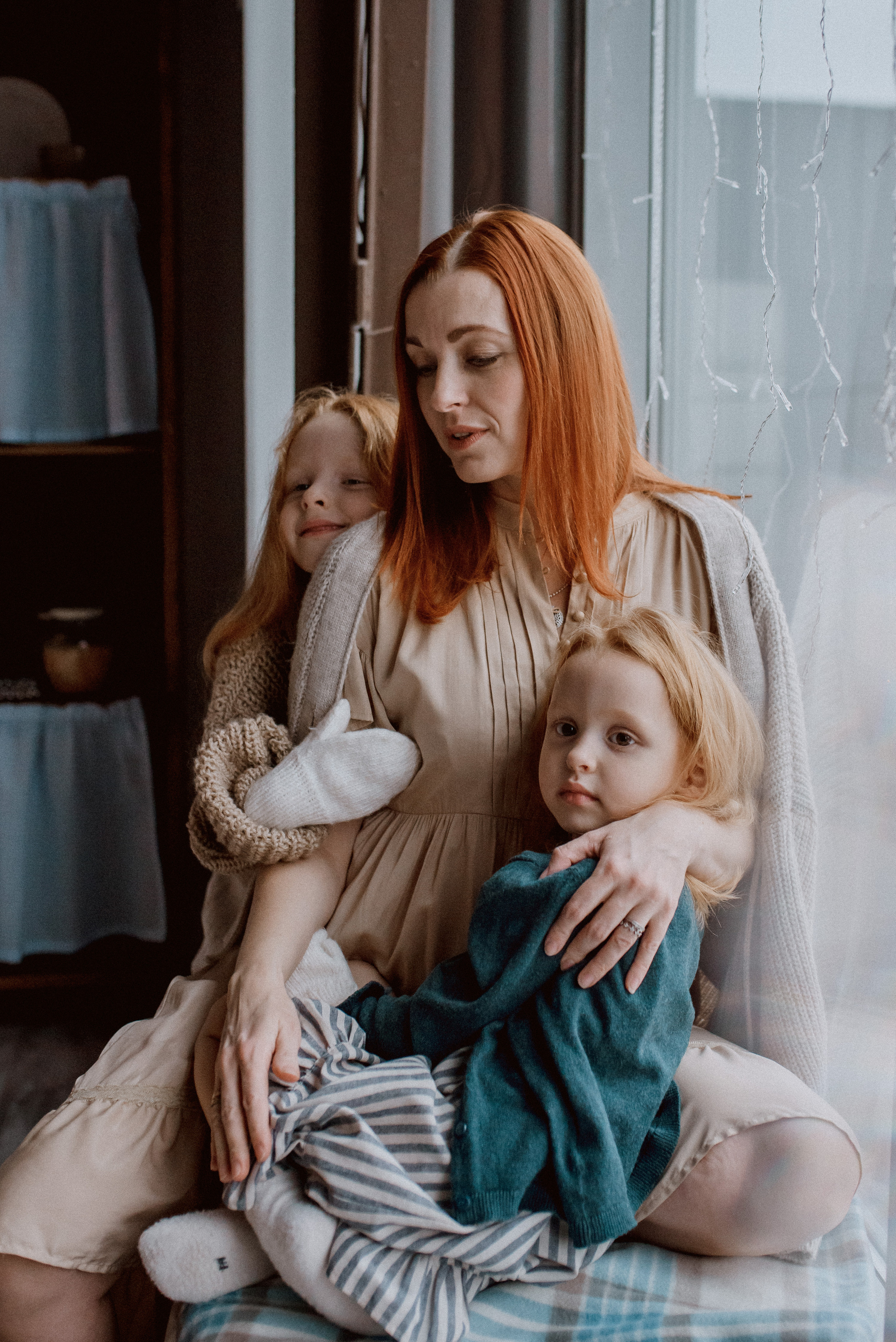 Наталья с дочками. Семейный Lifestyle фотограф в Саратове Жанна Суркова