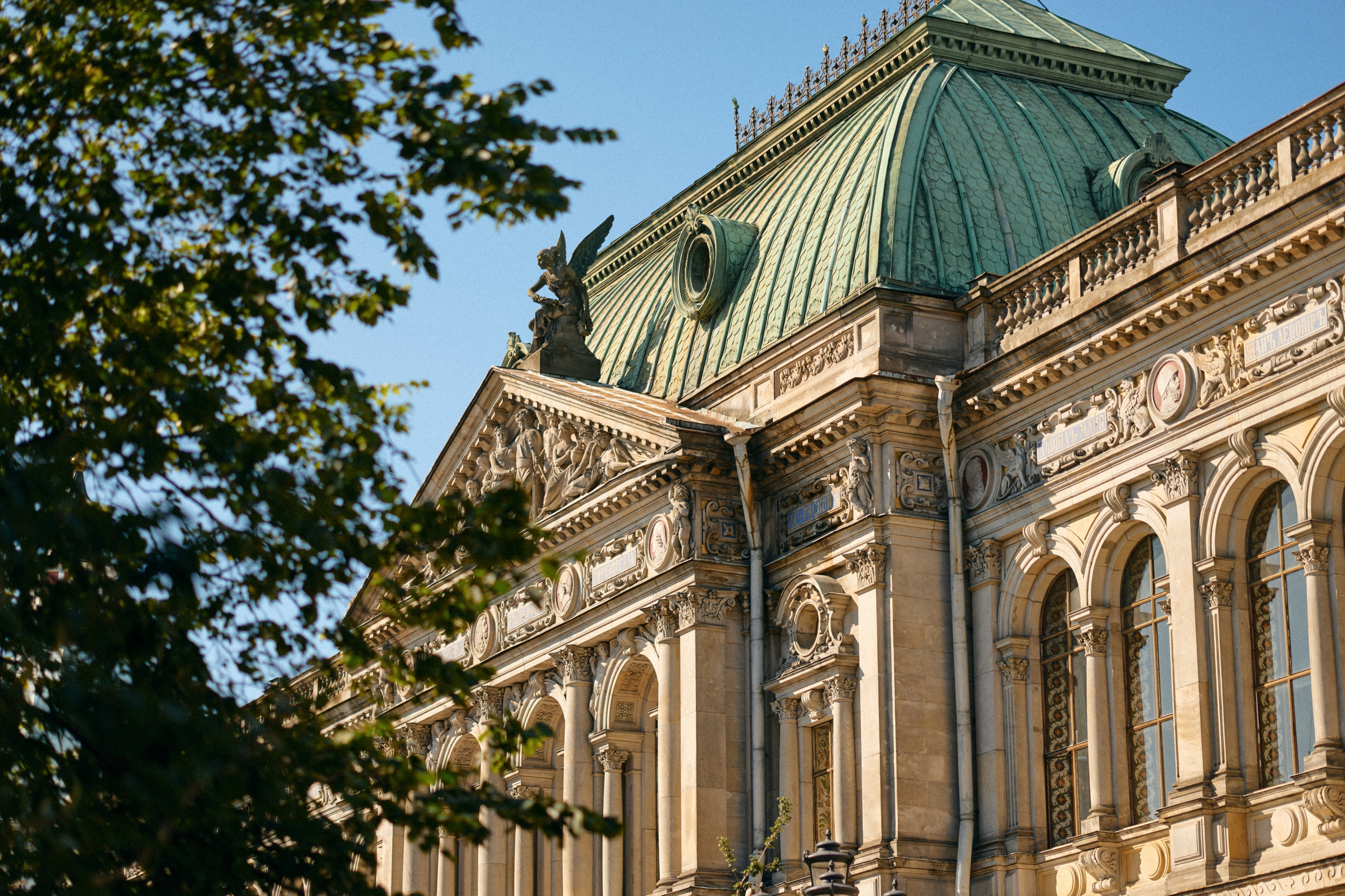 Дмитрий & Ангелина. Сестры Карабаза. Фотографы и ретушеры в Москве и Санкт-Петербурге