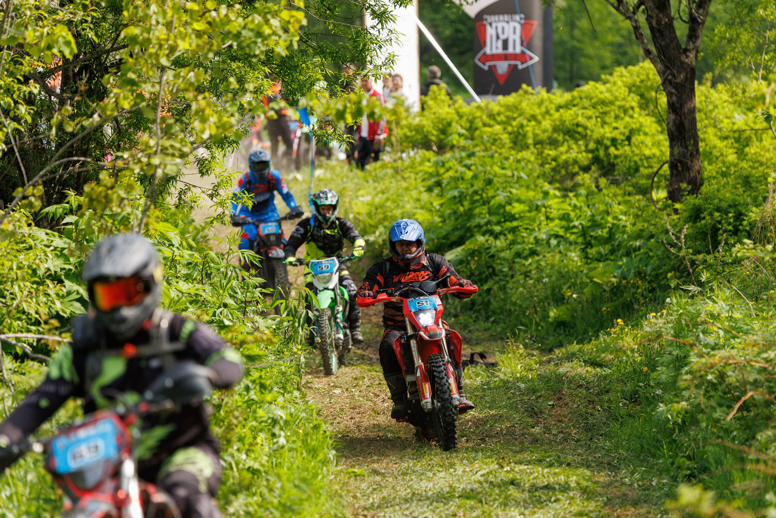 SET Project 2025. Свадебный, семейный и репортажный фотограф в Южно-Сахалинске Артур Петросян