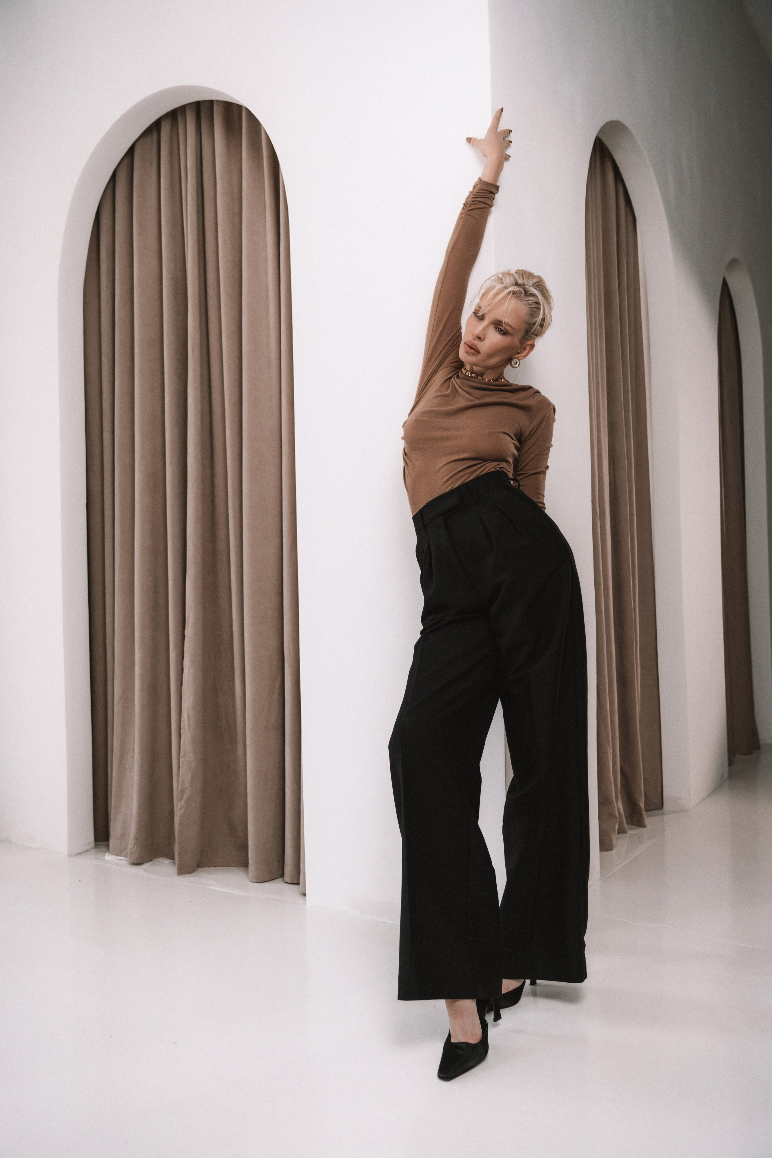 Room 1. Фотостудия MEL Новороссийск | Подкаст-студия