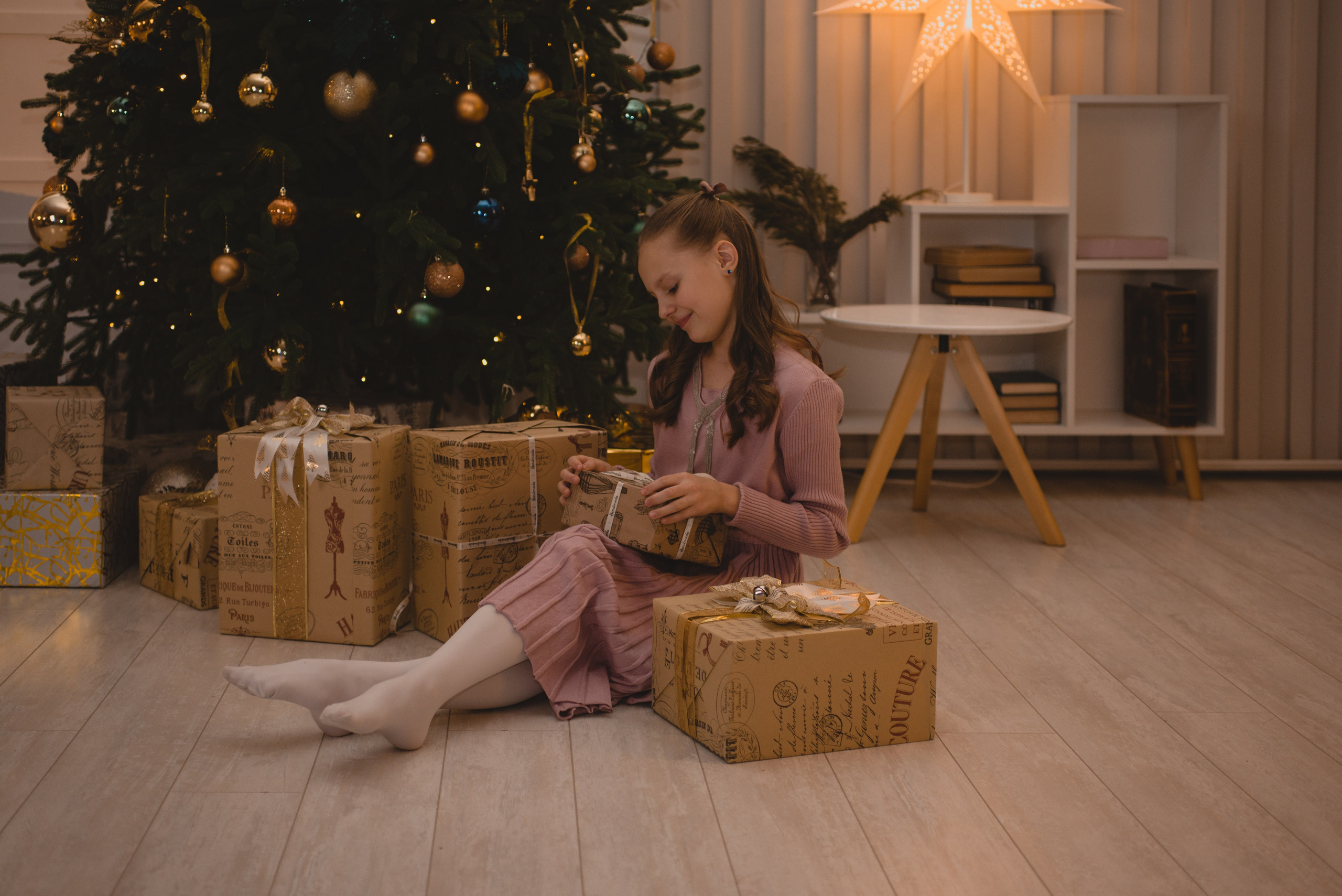 Юля и Настя в студии. Фотограф Людмила Белова