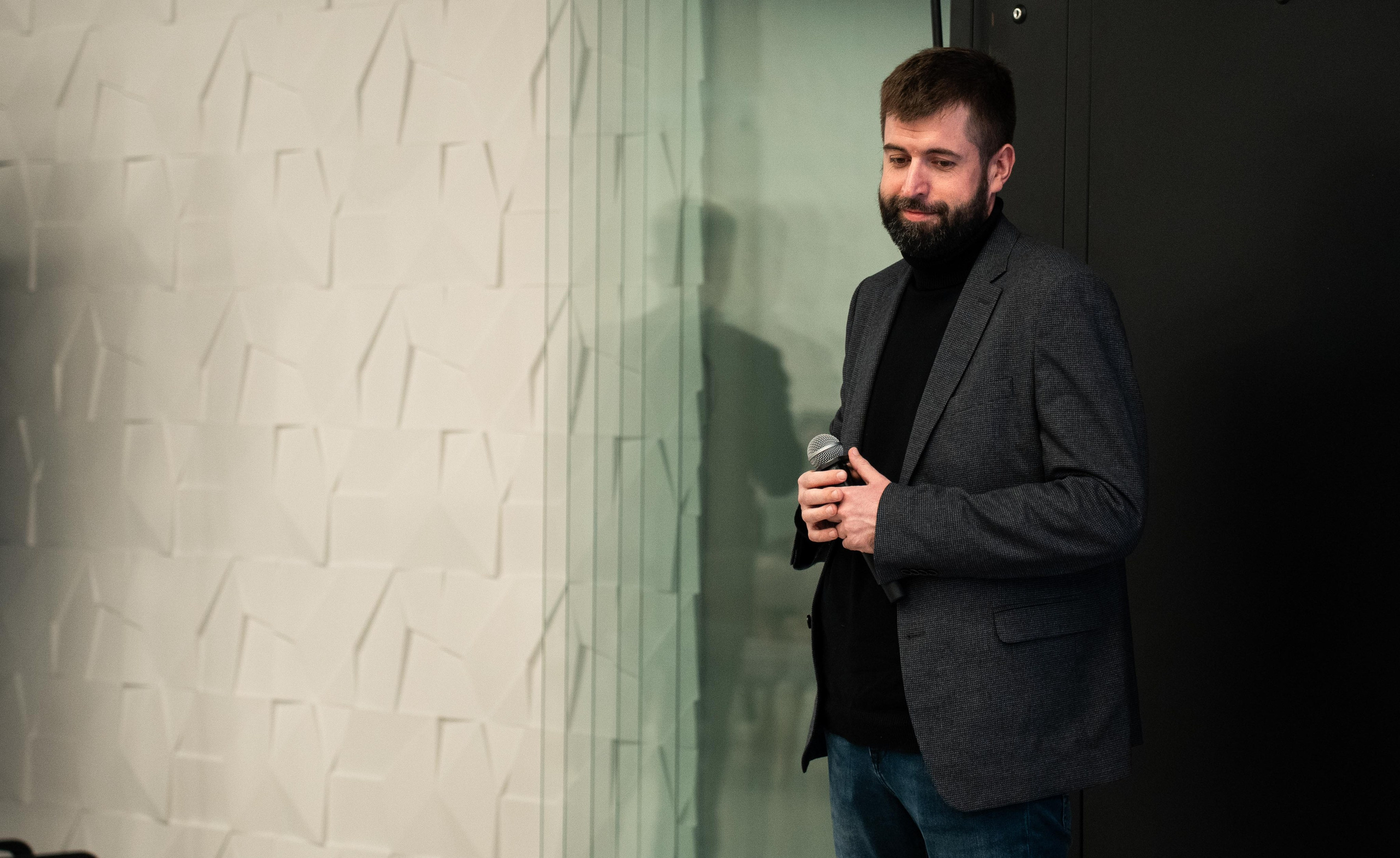 Global Tech Forum 27.03.2026. Коммерческий и художественный фотограф и видеограф в Москве Арсений Тургенев