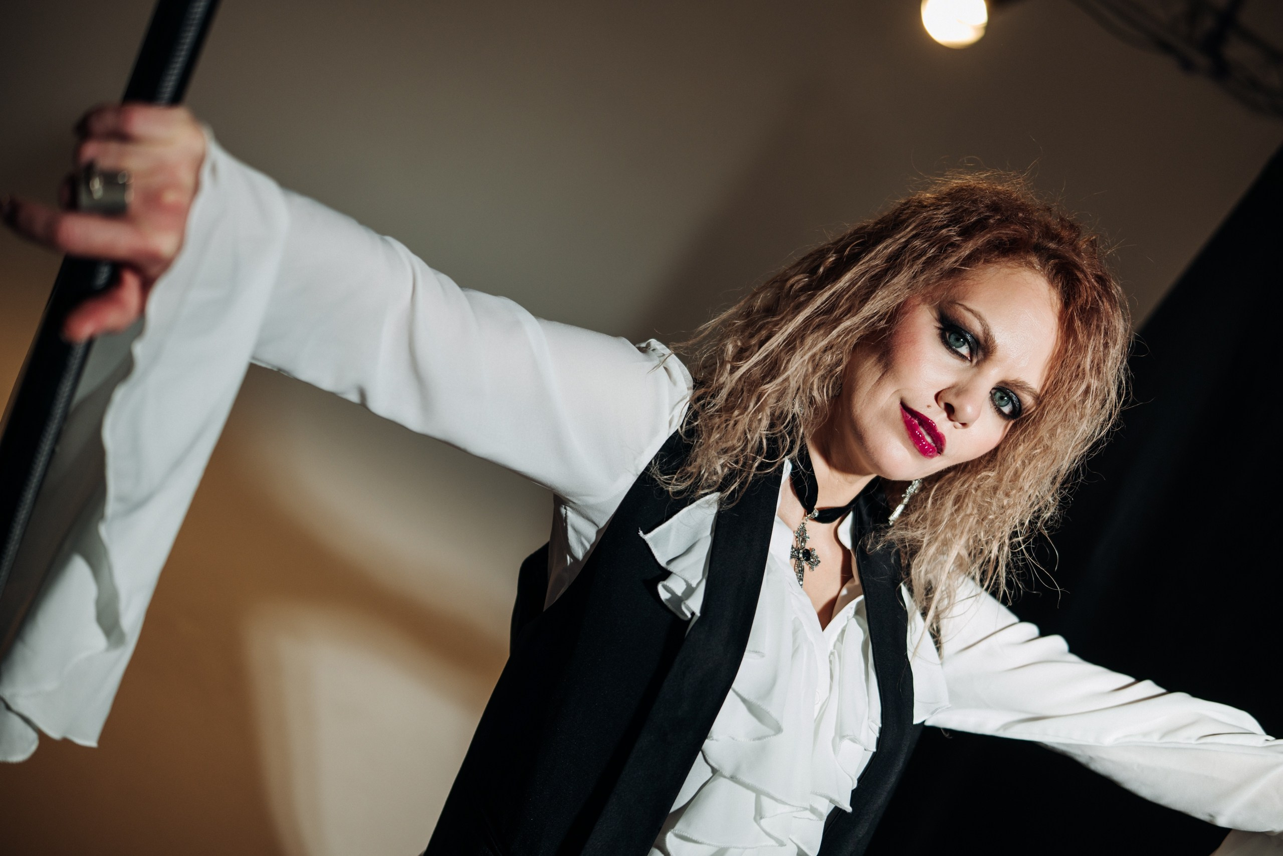 Промо-Сессия КамиLLа на обложку сингла «Дельтаплан». Репортажный фотограф Санкт-Петербург