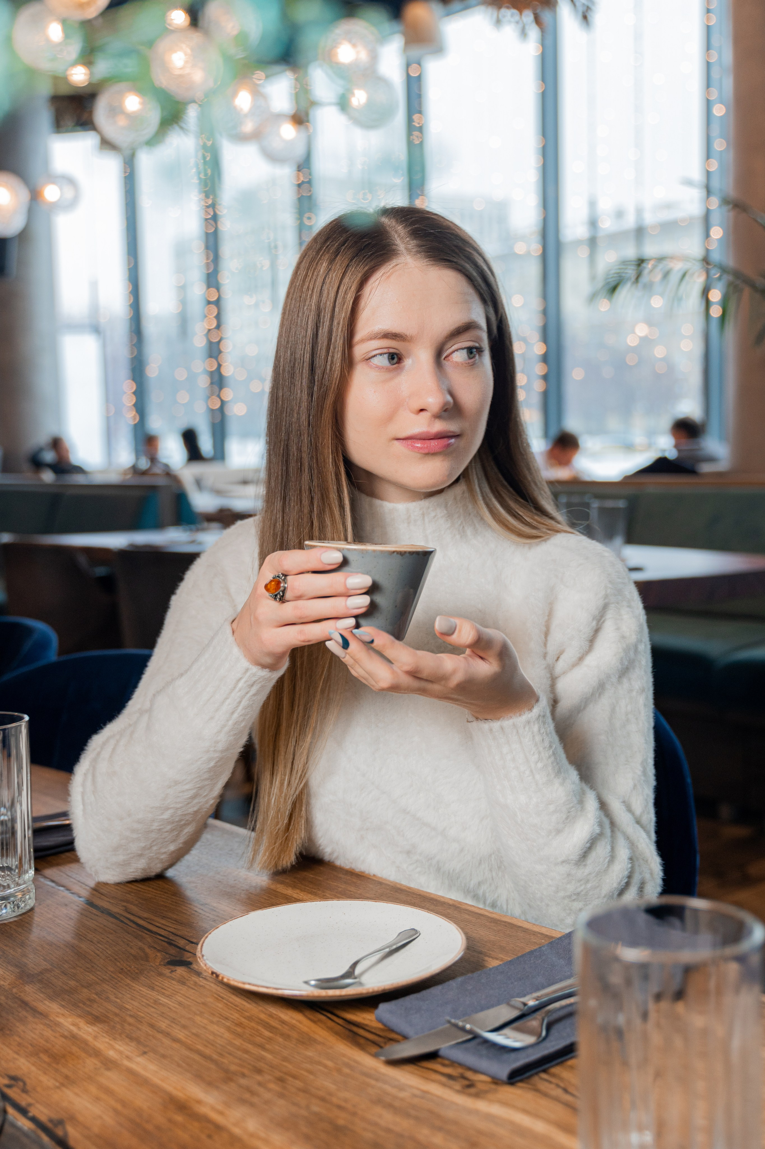 Елизавета, 40-42, рост 168. KED Production — продакшн из СПб. Создаём фото, видео и контент, который помогает брендам и селлерам продавать больше