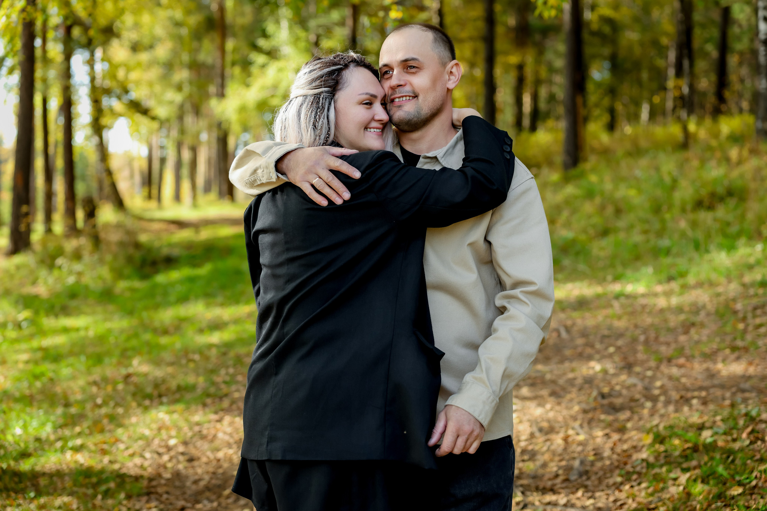 Семейная осенняя прогулочная фотосессия 2025