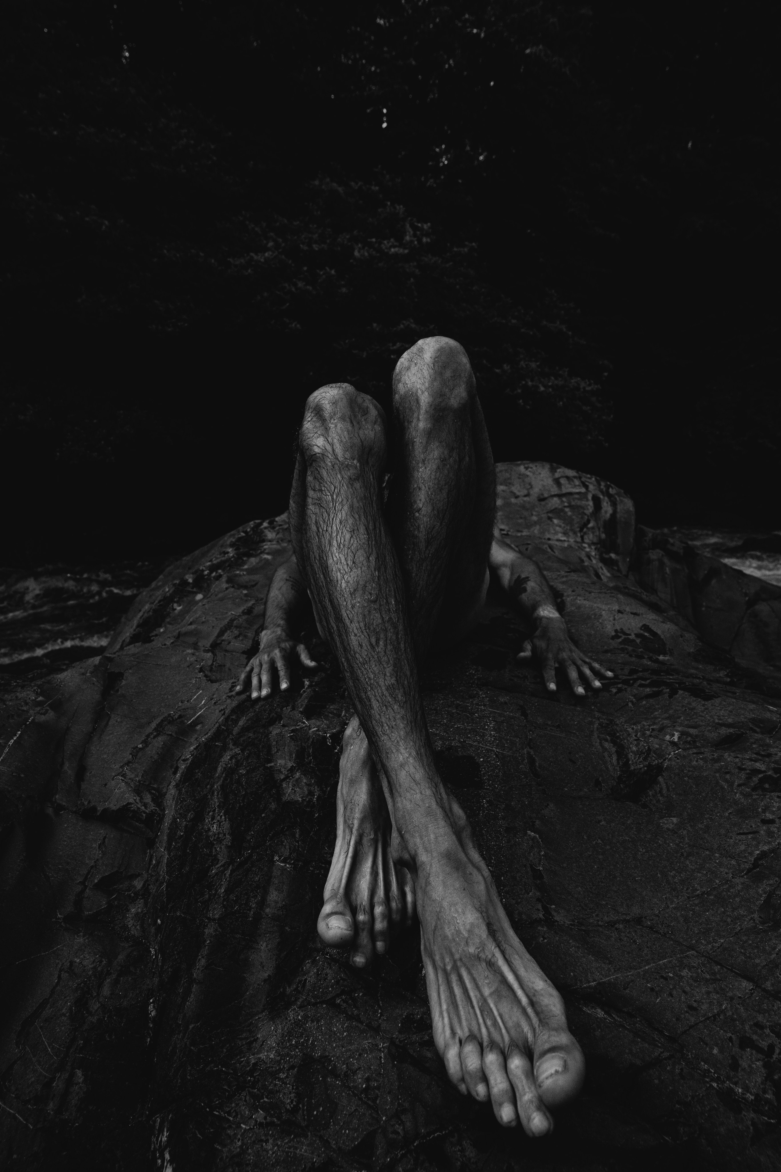 Фотография крупным планом ноги парня 