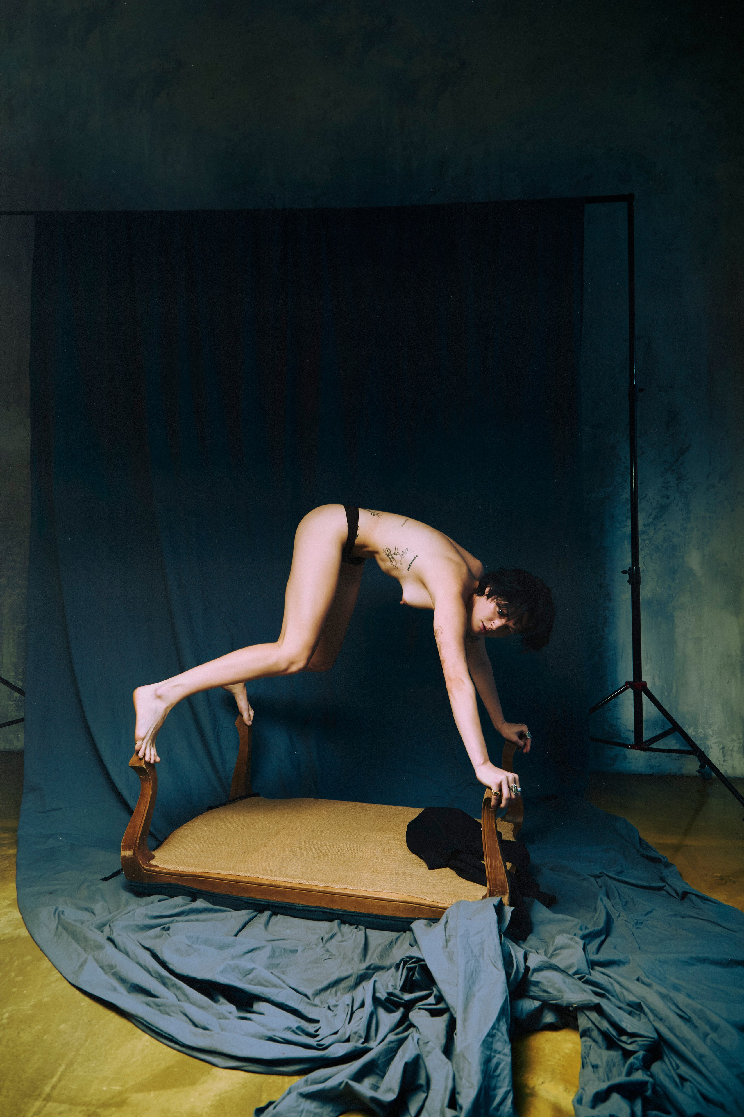 Alan (lumpenmen). Arina Kharakhashian