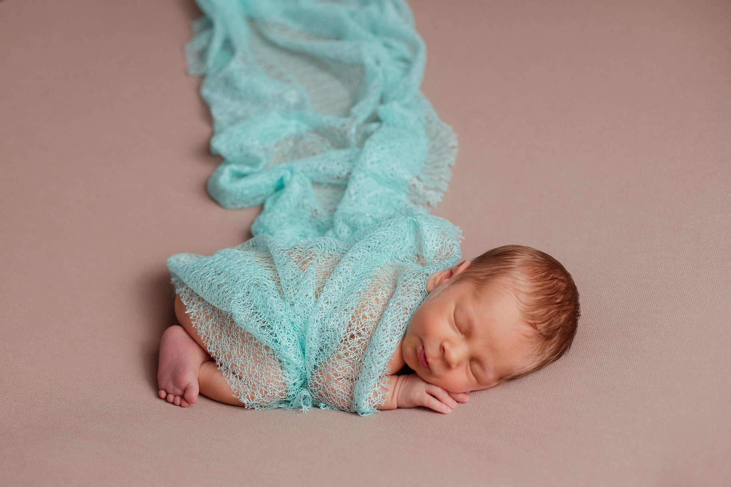 Малыш Илюша (13 дней). Фотограф в Северском районе| г. Краснодар Алена Заливчая
