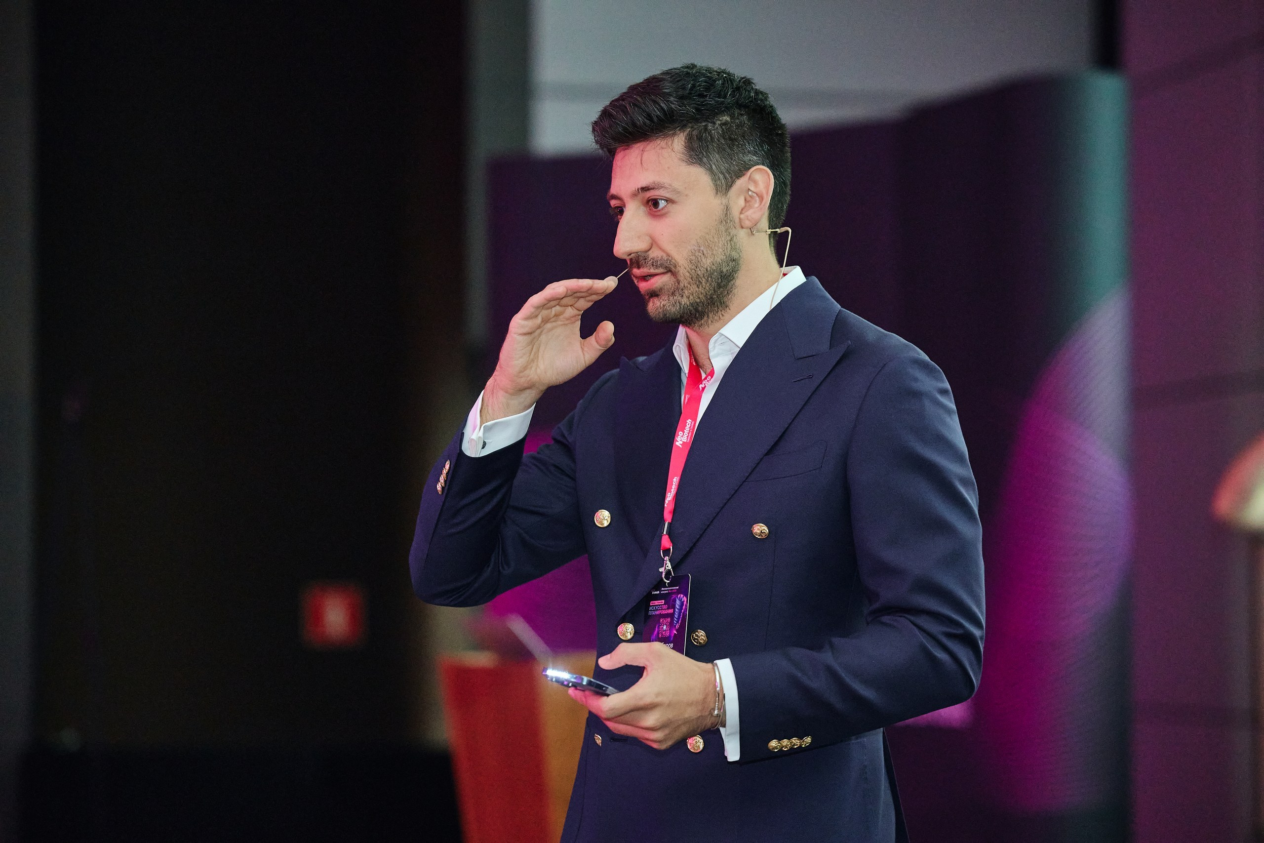 Конгресс имплантологов Neo Biotech 2025. Антон Артюшин, портретный фотограф. Москва